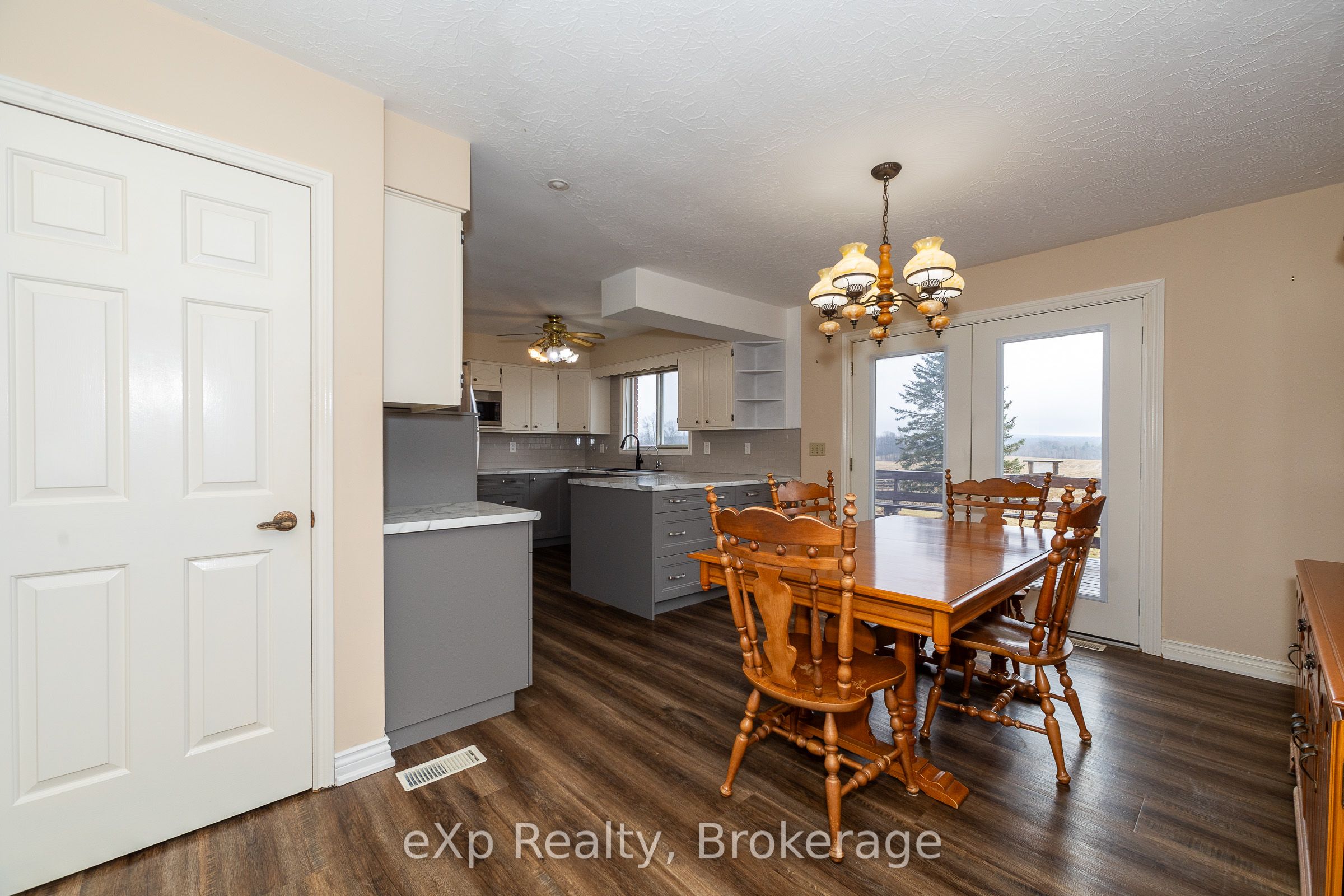 439607 Sydenham-lakeshore Drive Property Photo 10