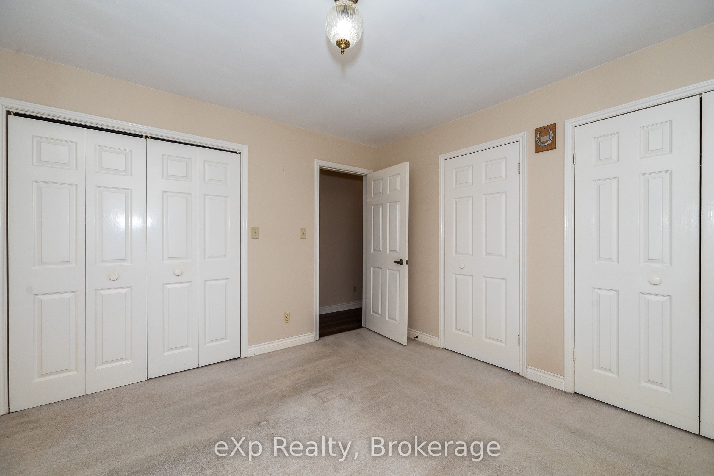 439607 Sydenham-lakeshore Drive Property Photo 13