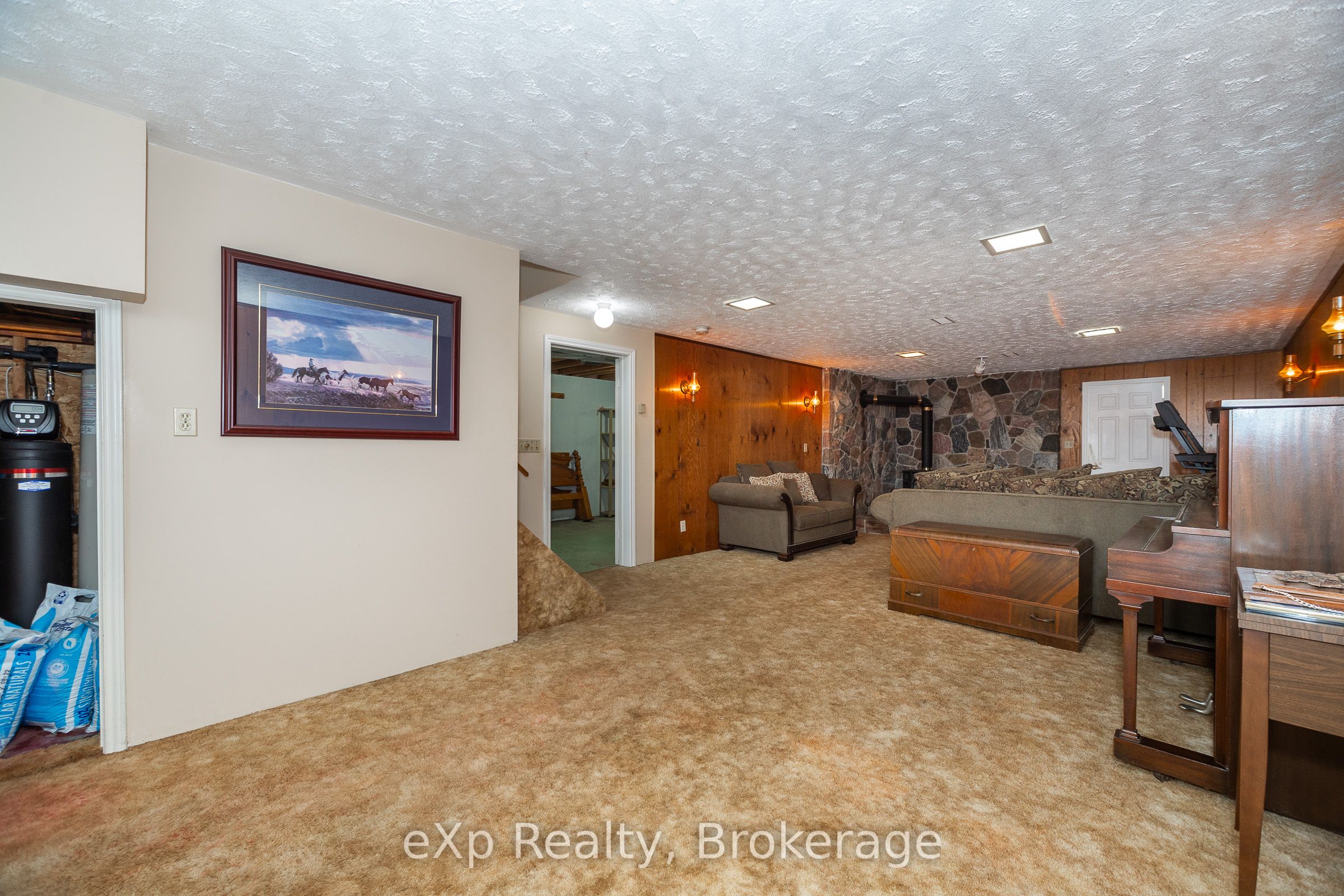 439607 Sydenham-lakeshore Drive Property Photo 20