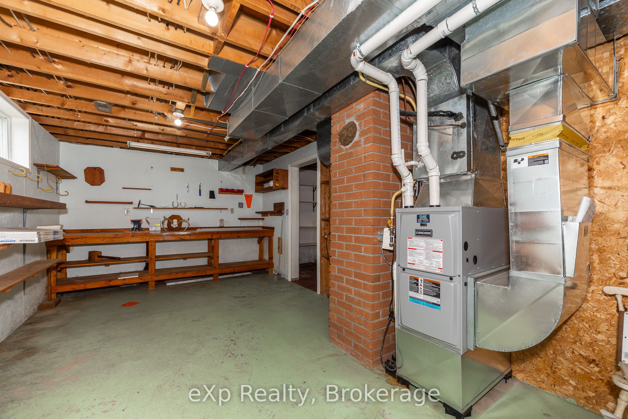 439607 Sydenham-lakeshore Drive Property Photo 24