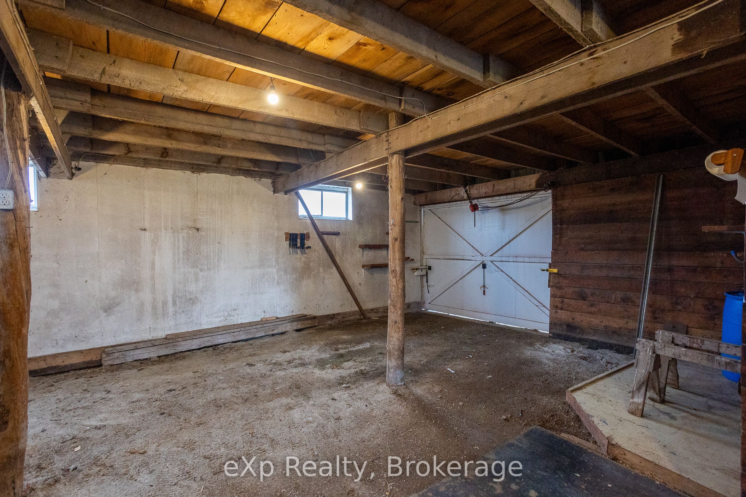 439607 Sydenham-lakeshore Drive Property Photo 33