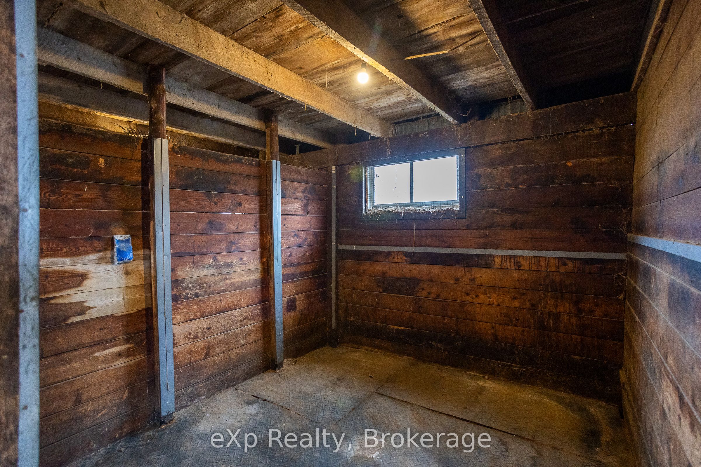 439607 Sydenham-lakeshore Drive Property Photo 38