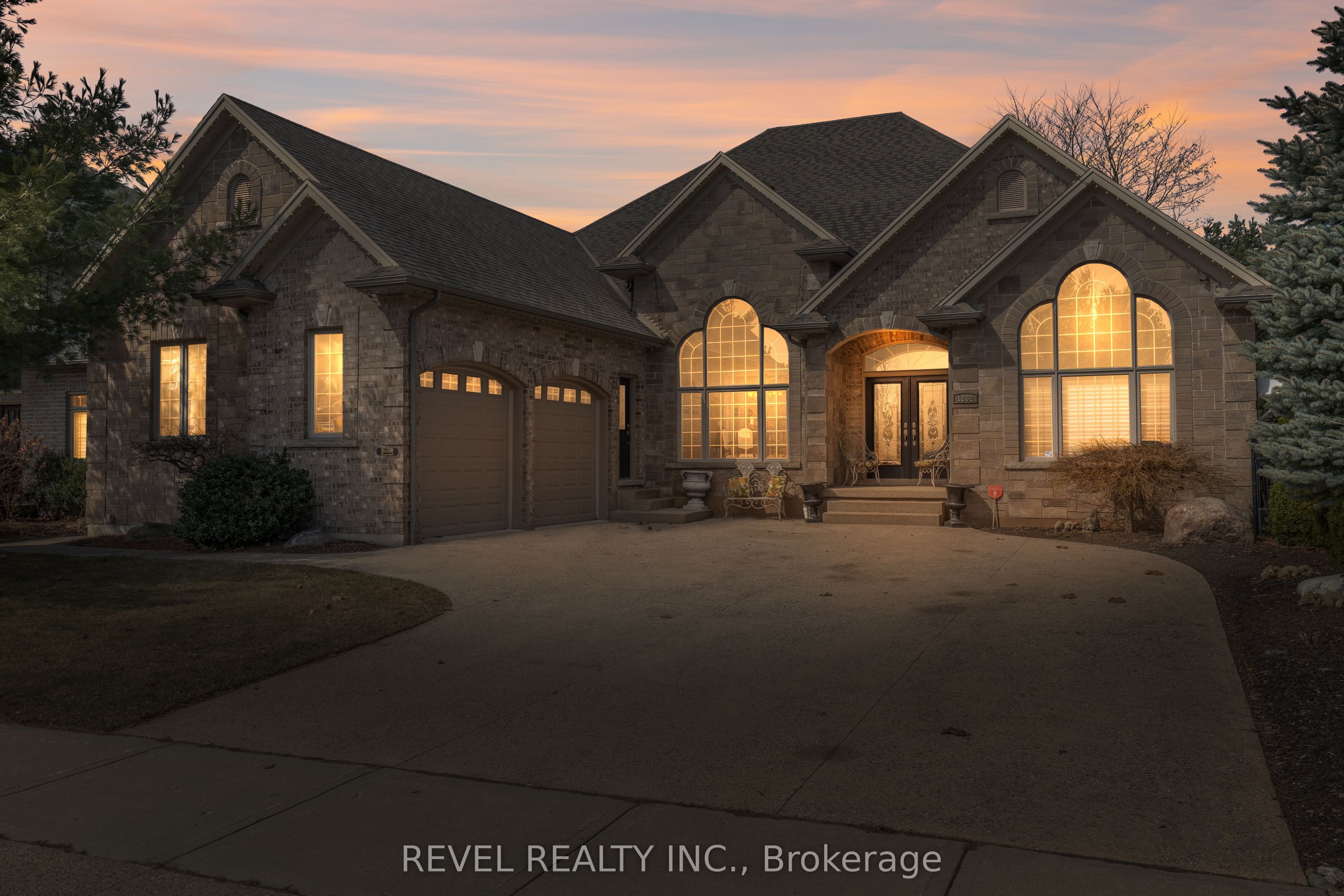 Middlesex County Real Estate Listings Main Image