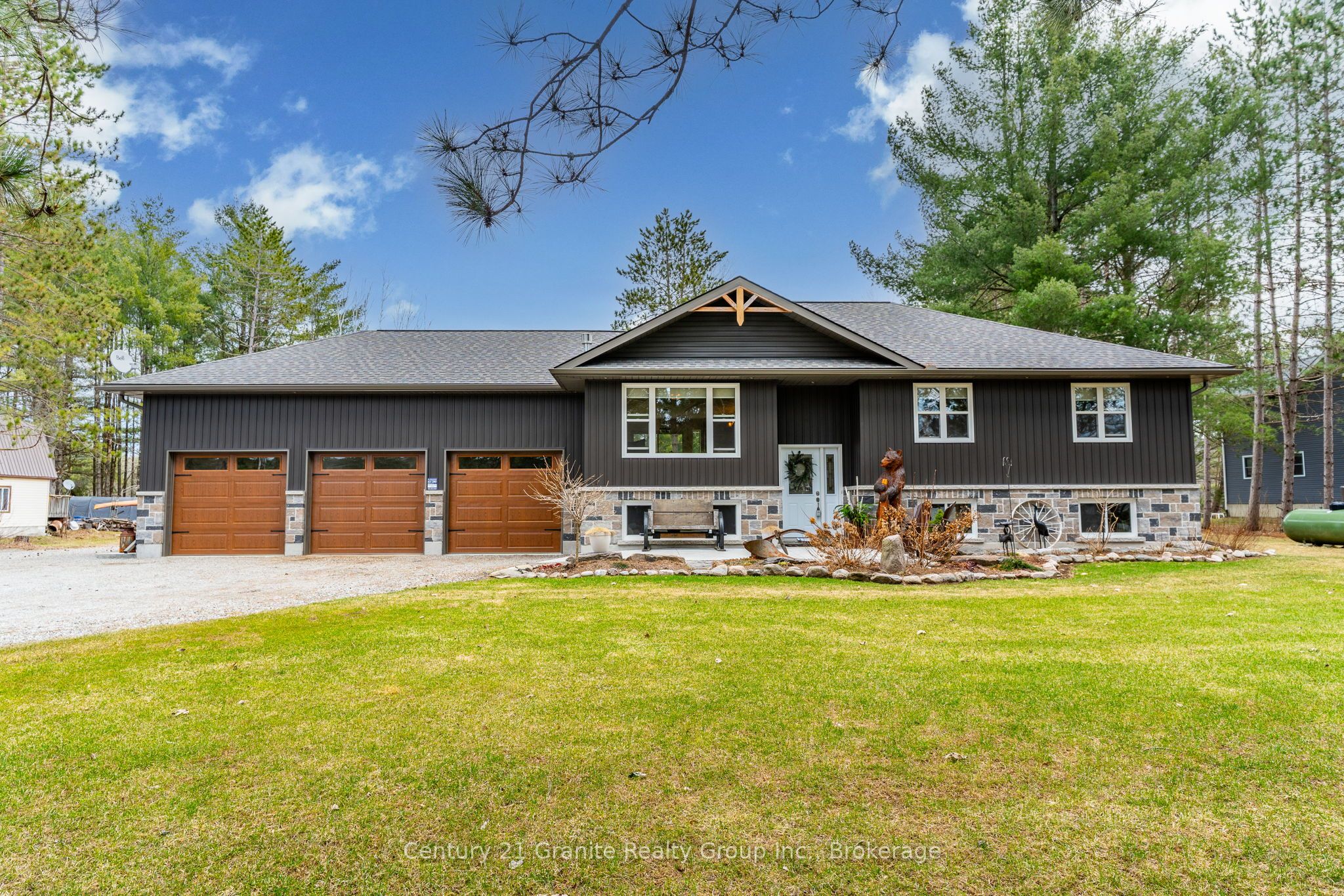 460 Bobcaygeon Road Property Photo