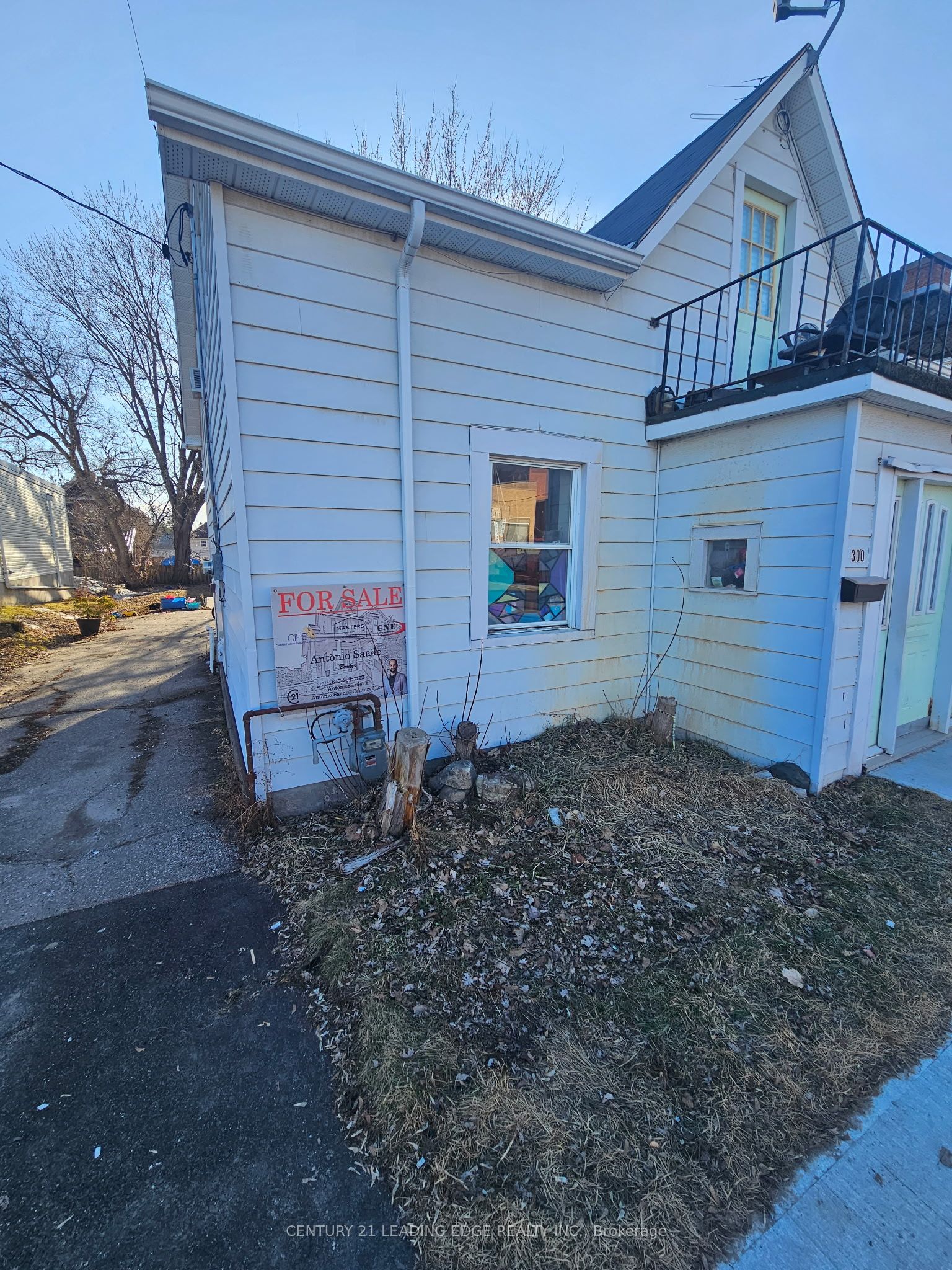 300 Argyle Street S Property Photo 2