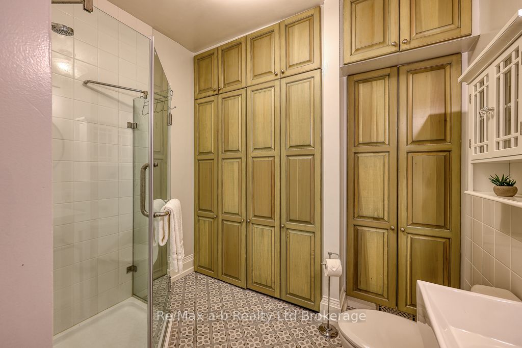 383 Ingersoll Avenue Property Photo 36