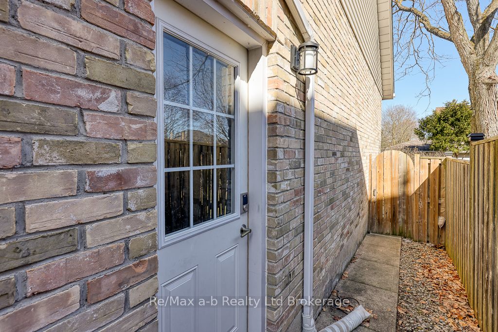 383 Ingersoll Avenue Property Photo 42