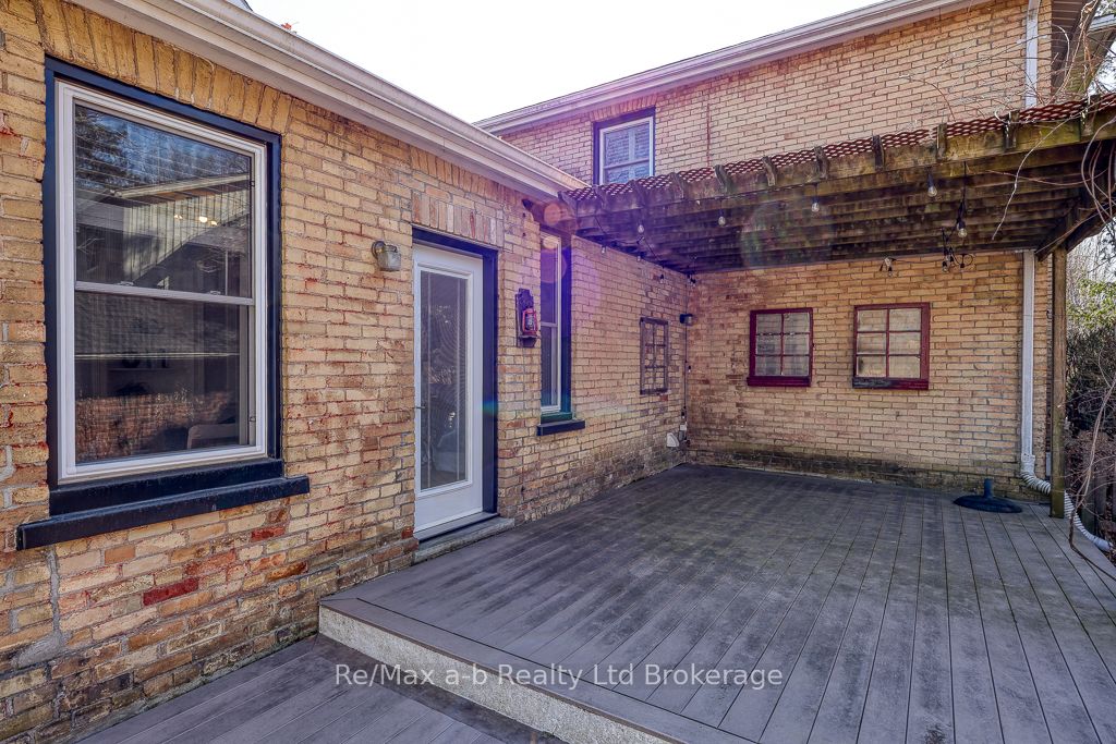 383 Ingersoll Avenue Property Photo 45