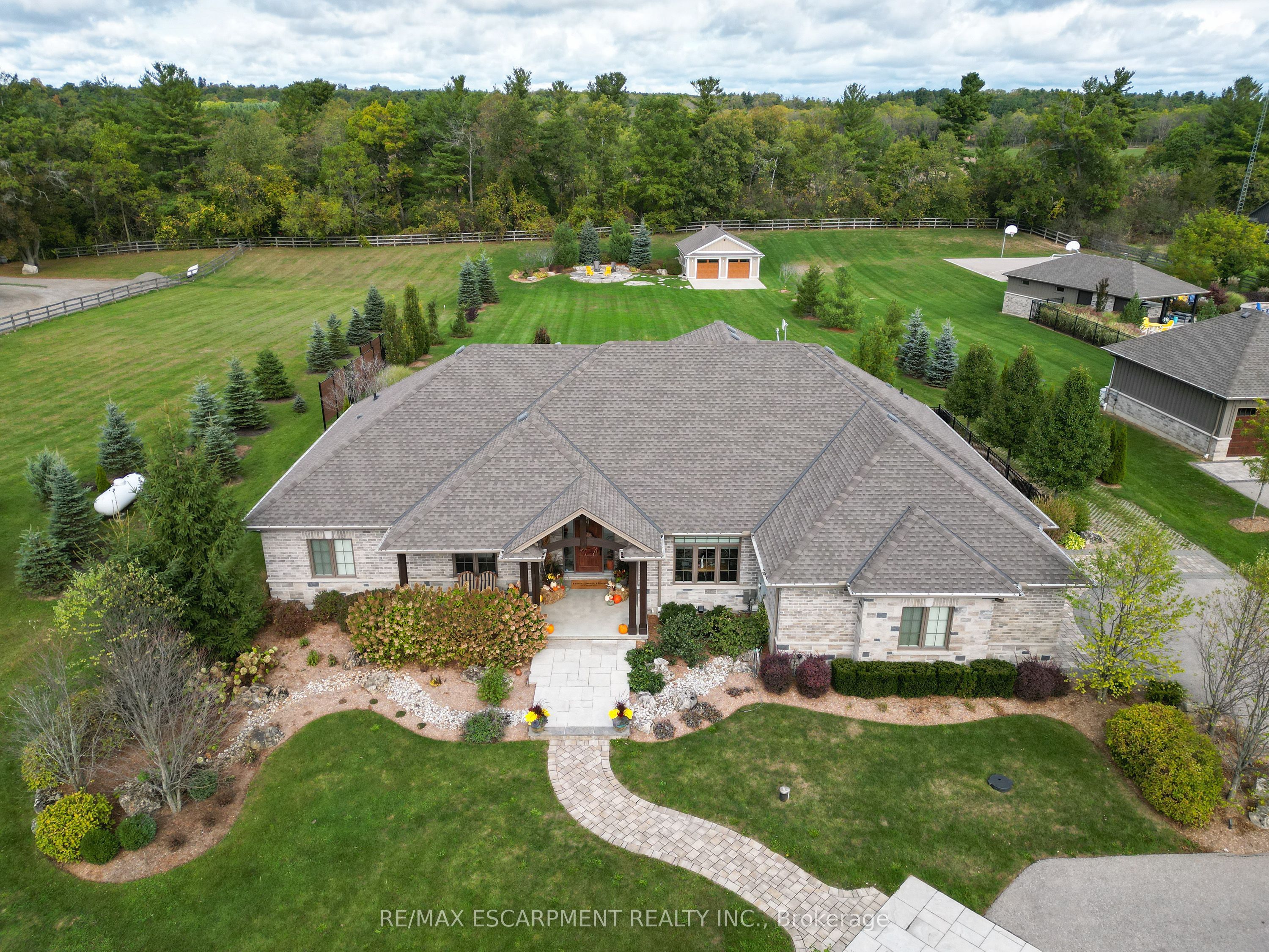 523 Blue Lake Road Property Photo