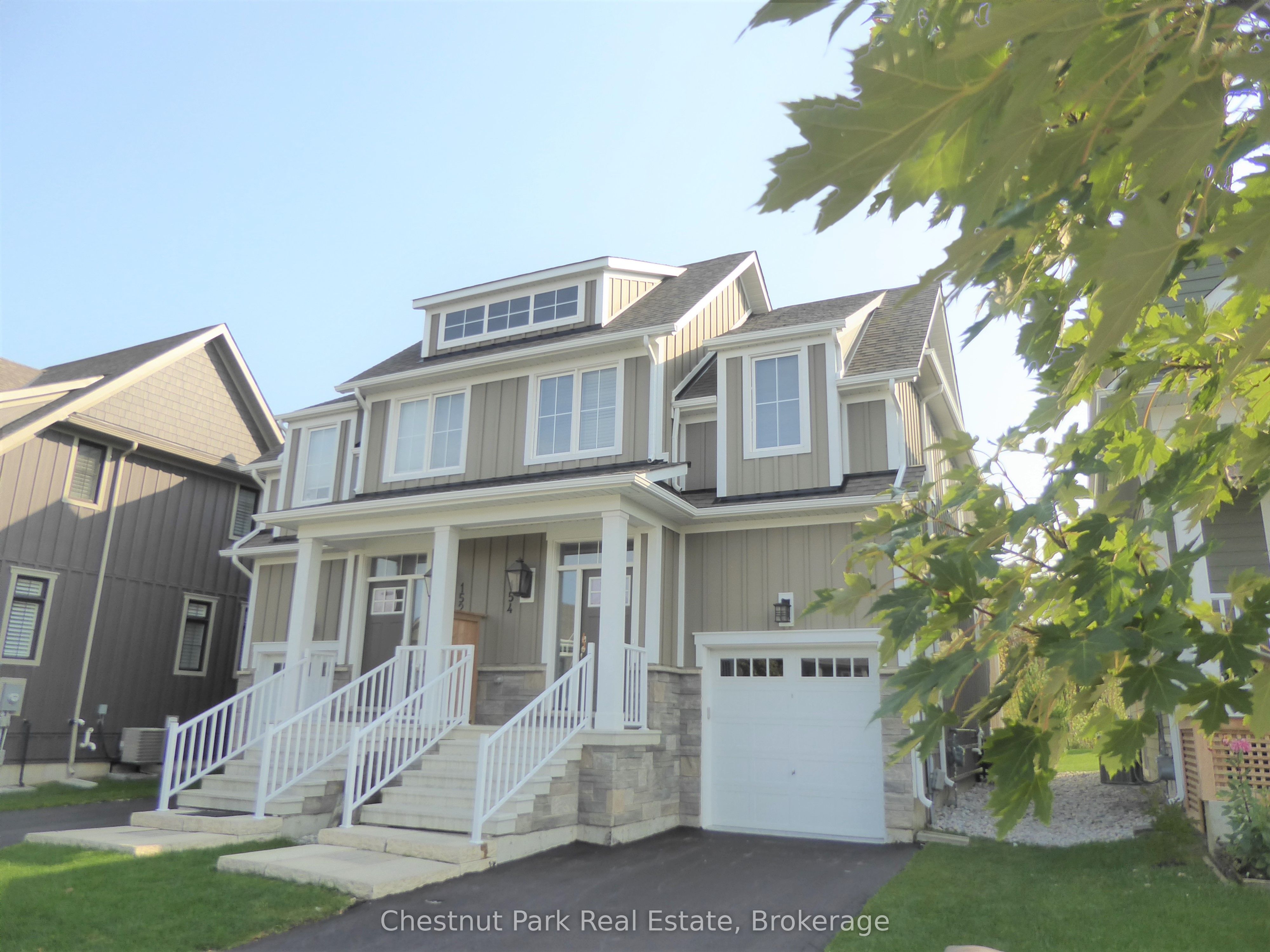 154 Yellow Birch Cres Property Photo