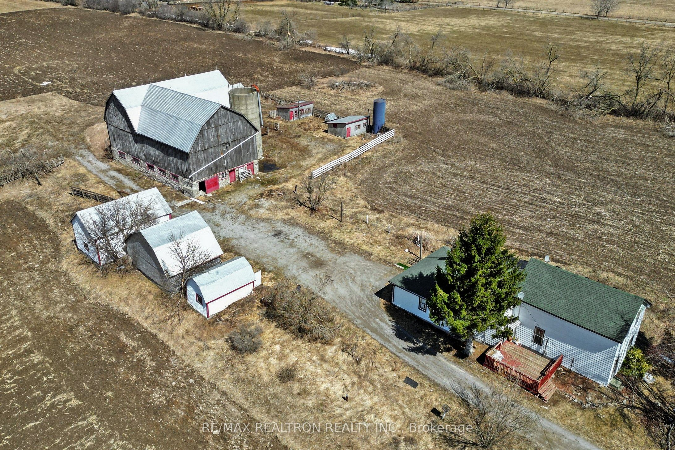81 Fox Road Property Photo 15