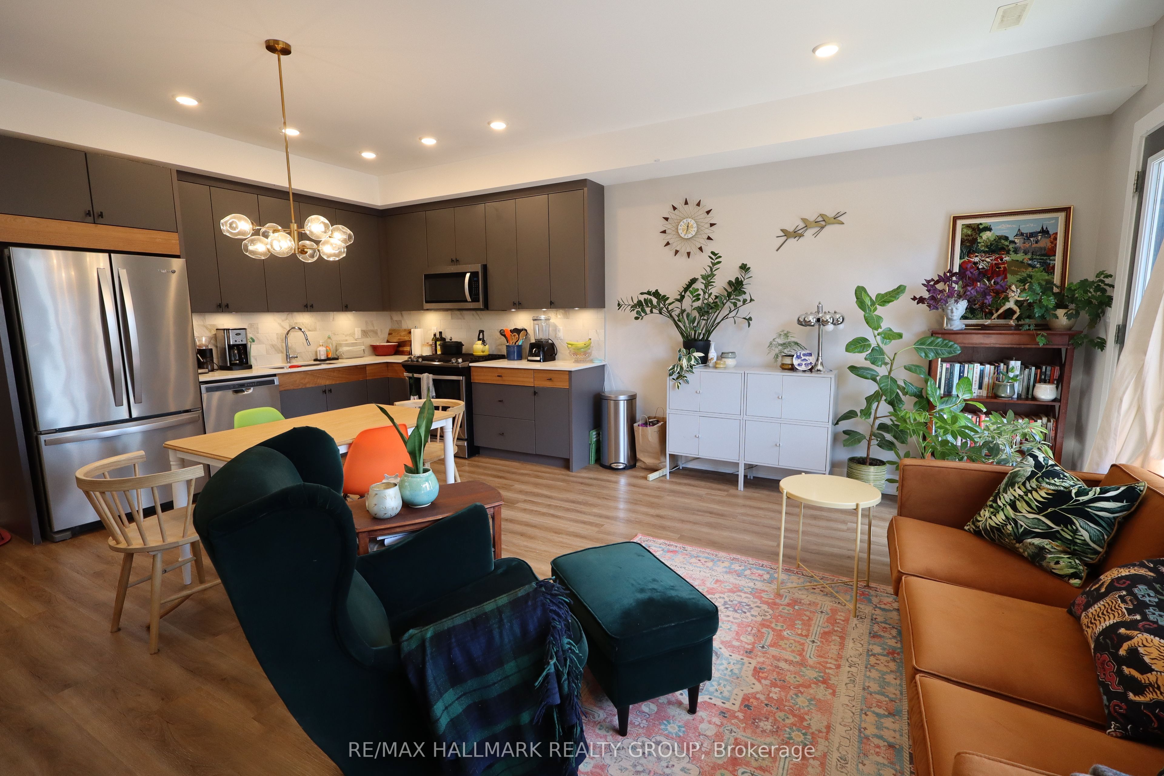 304 Elmgrove Avenue 2 Property Photo 2