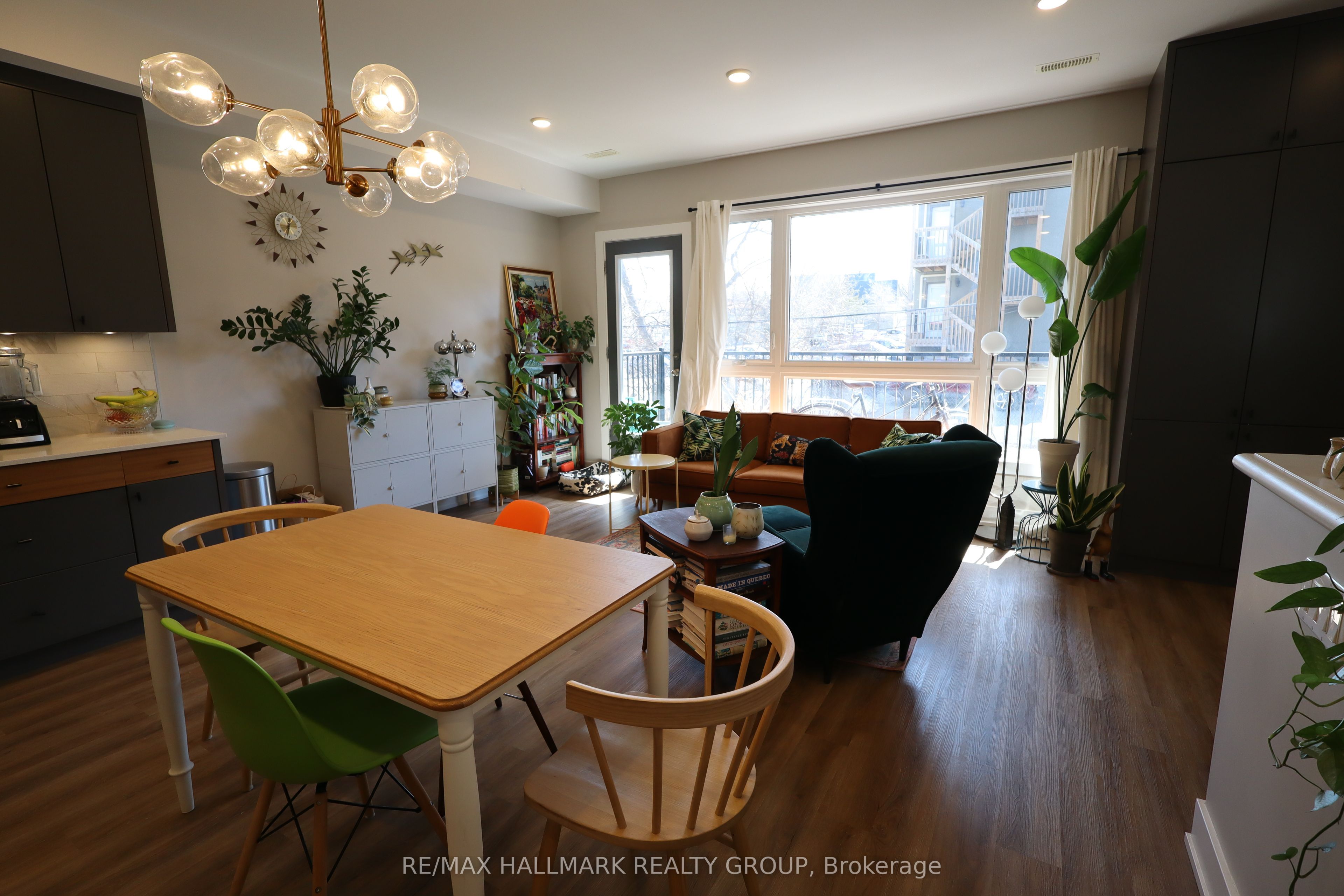 304 Elmgrove Avenue 2 Property Photo 3