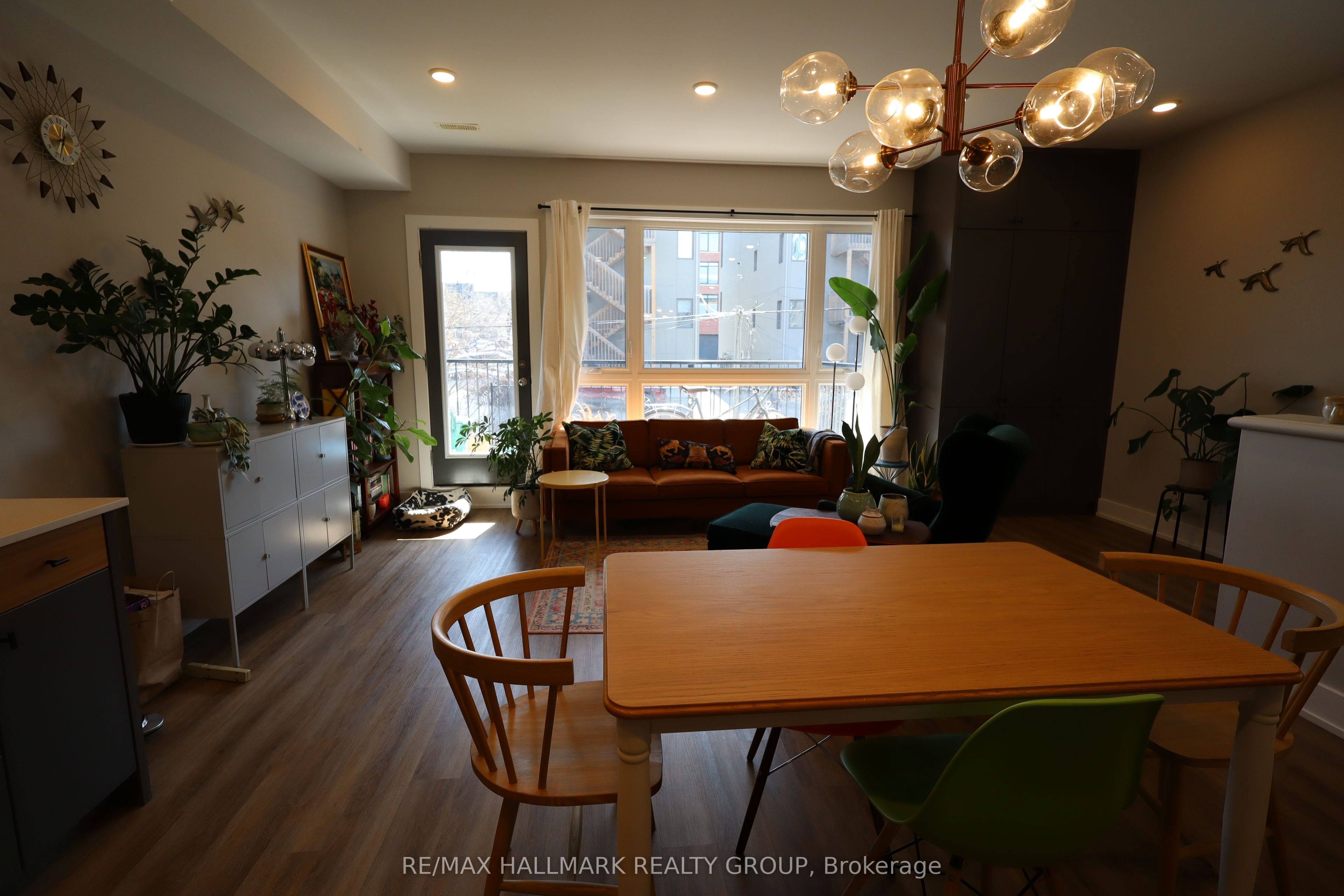 304 Elmgrove Avenue 2 Property Photo 4