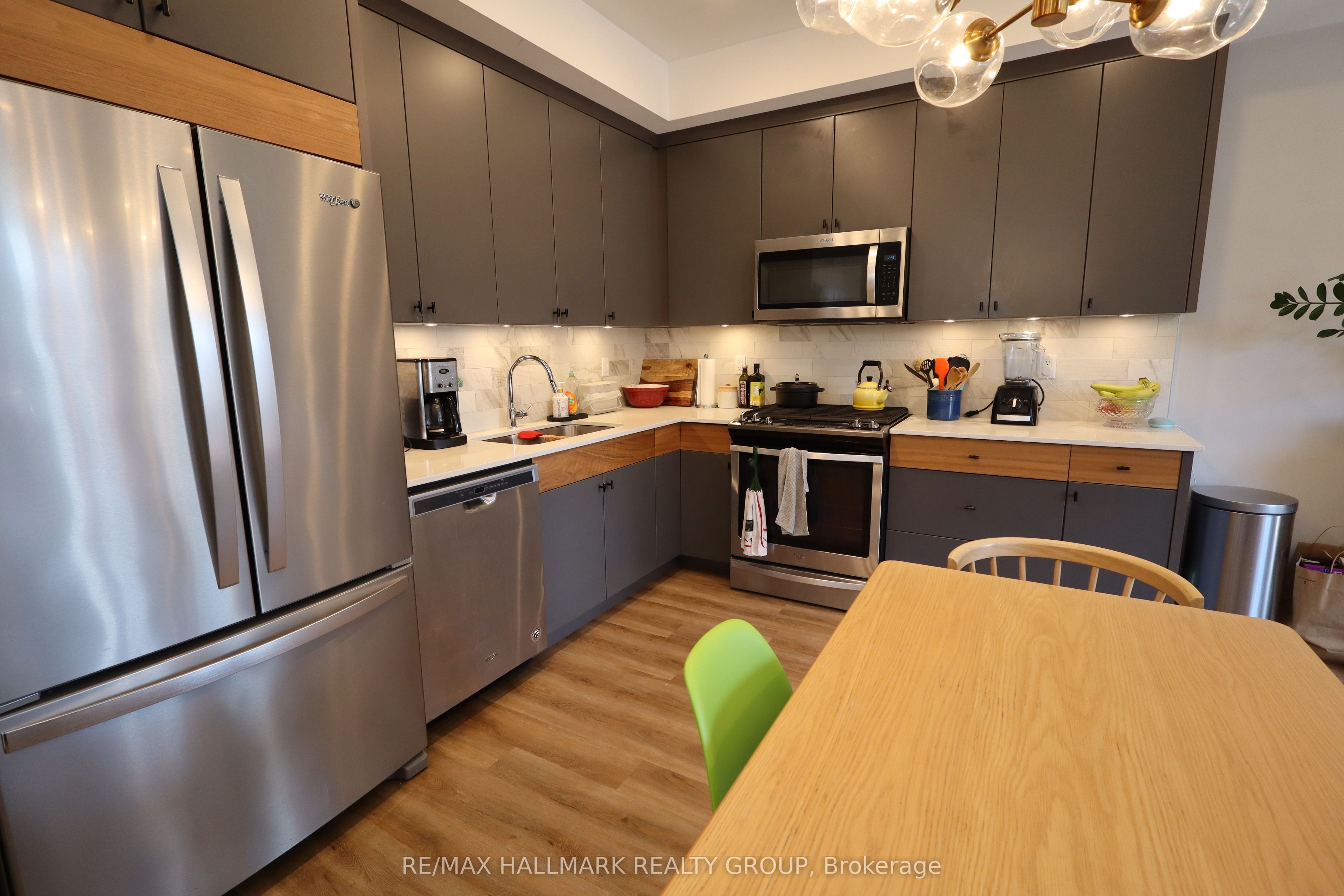 304 Elmgrove Avenue 2 Property Photo 6