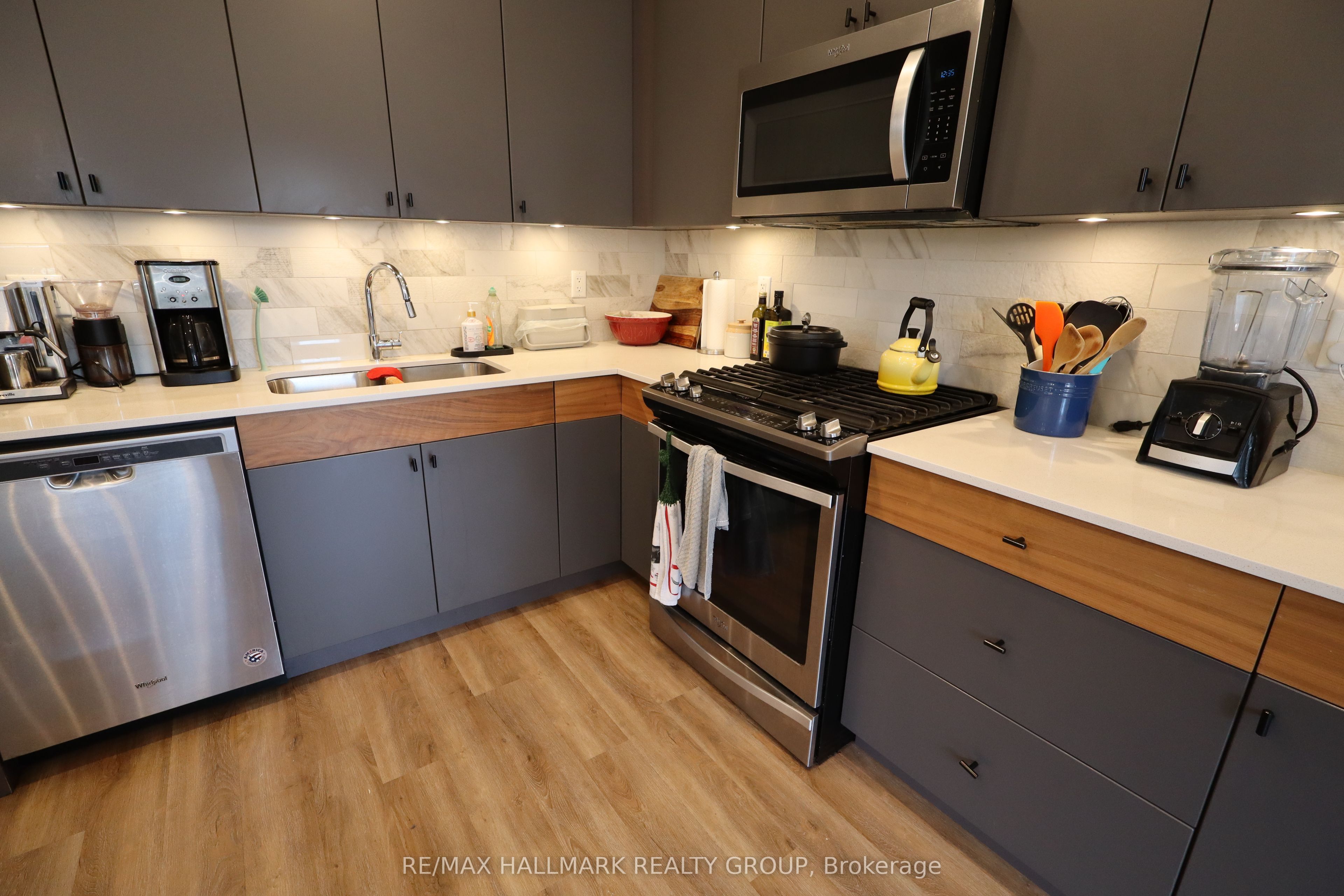 304 Elmgrove Avenue 2 Property Photo 9