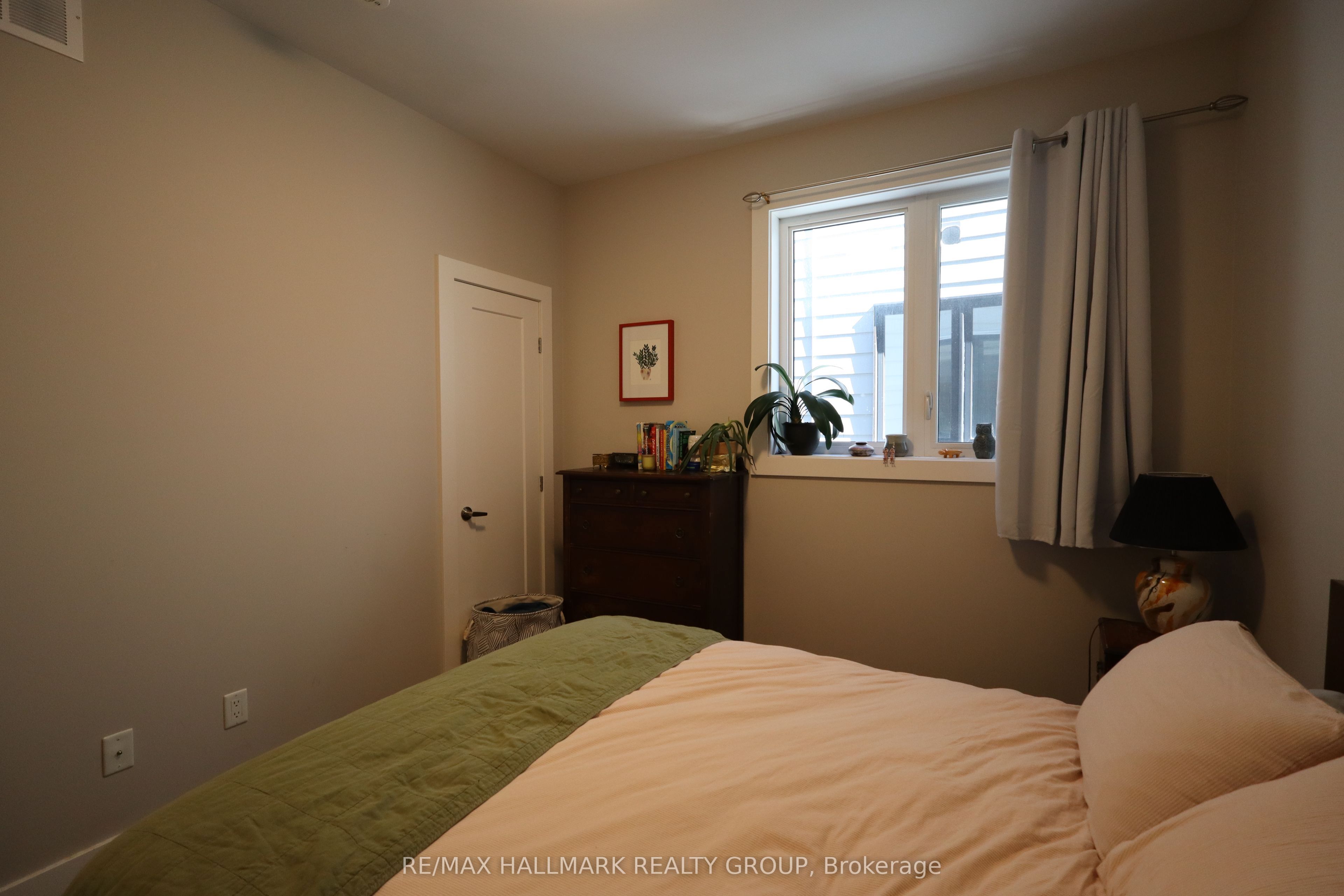 304 Elmgrove Avenue 2 Property Photo 13