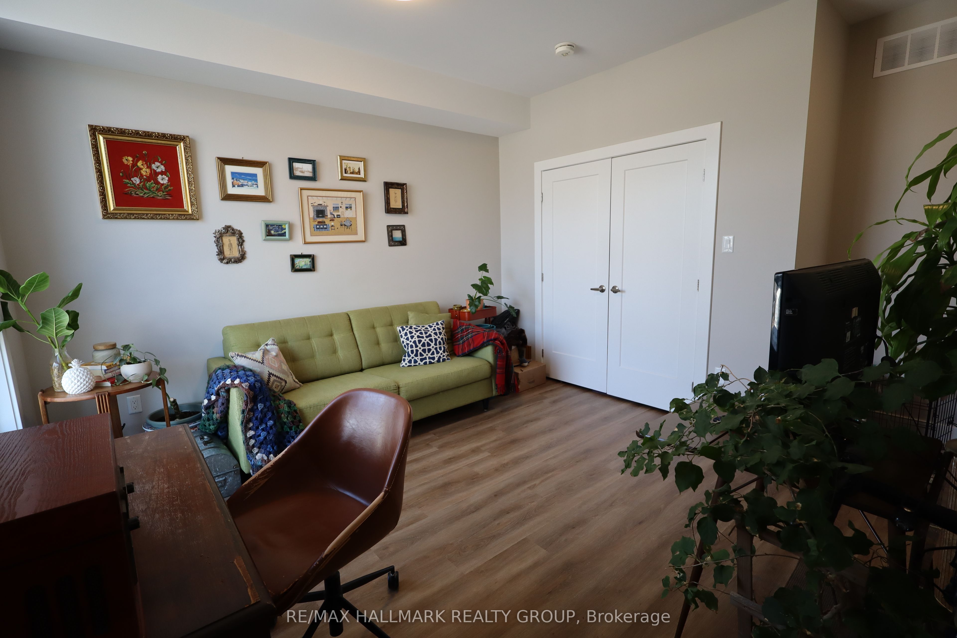 304 Elmgrove Avenue 2 Property Photo 17