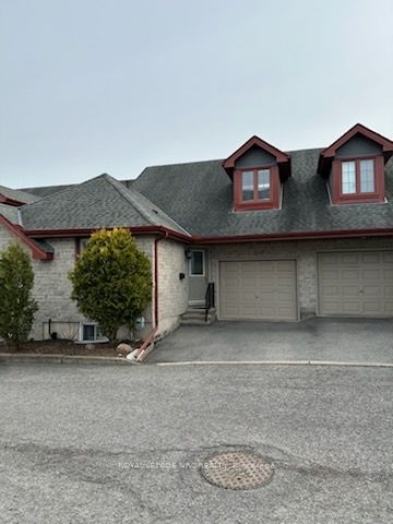 10 N Pine St Property Photo 1