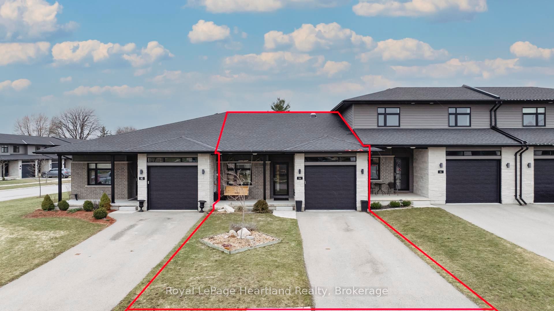 84 Rowe Avenue Property Photo 1