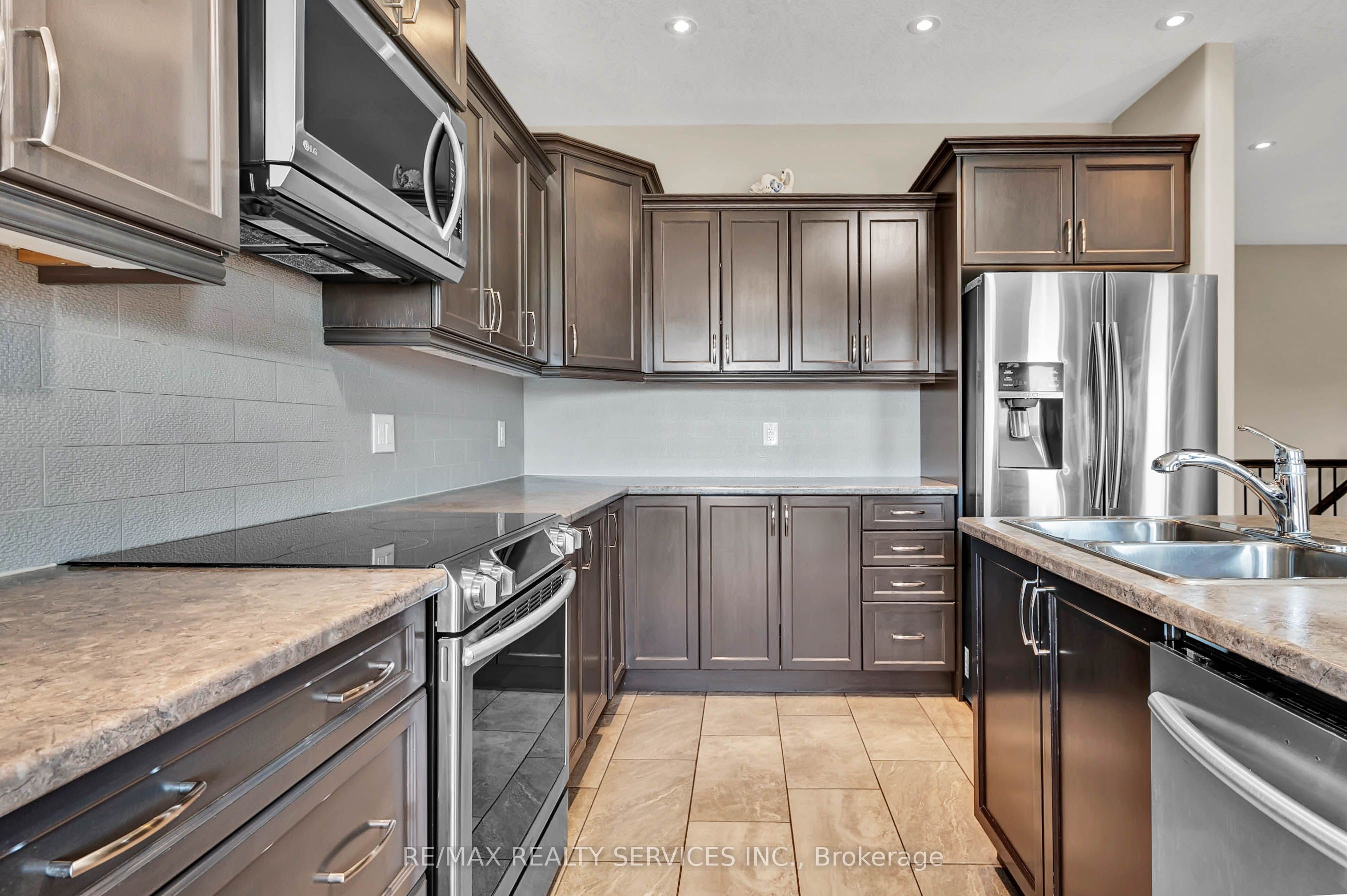 7 Cavendish Court Property Photo 13