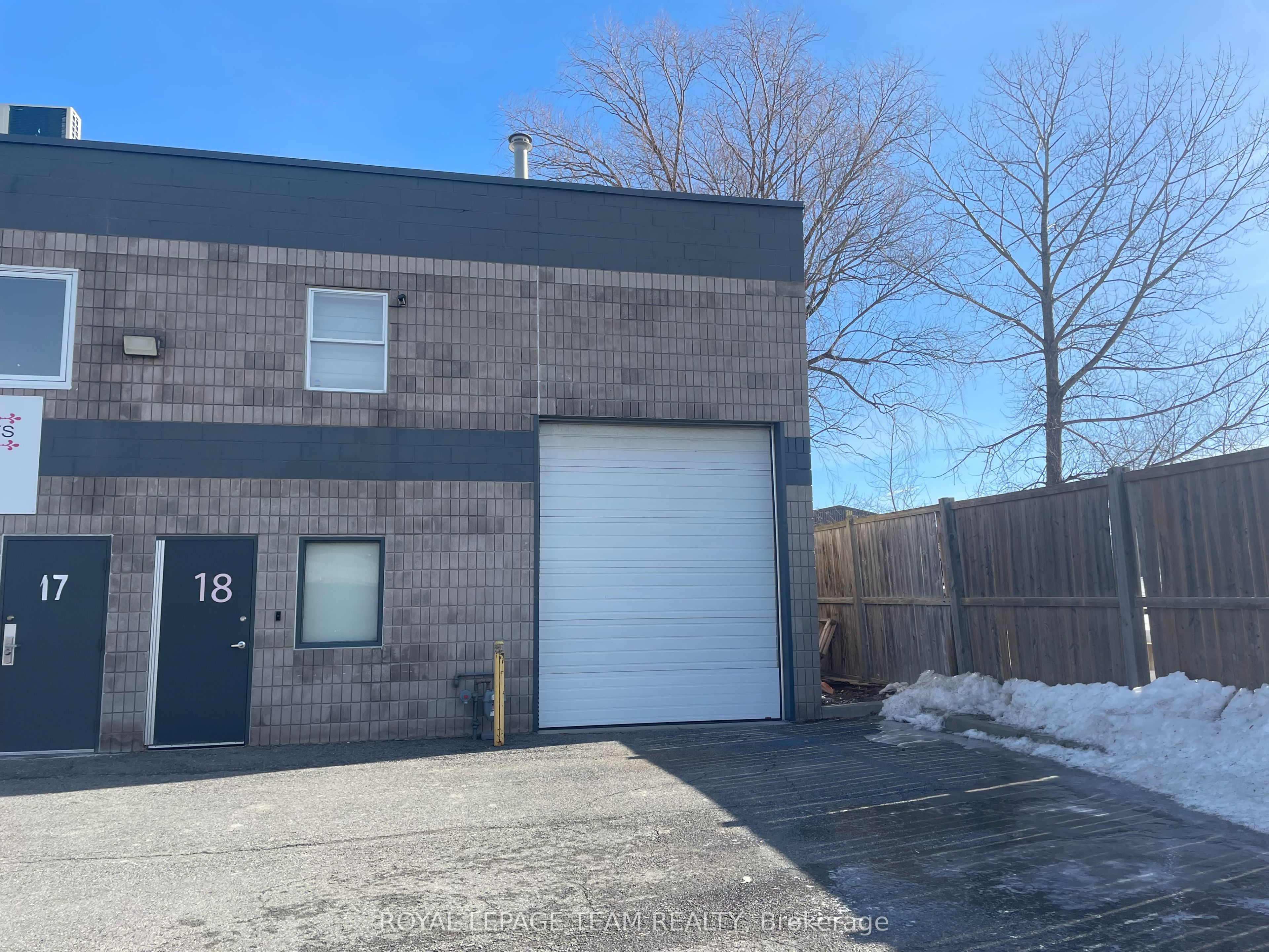 #18 - 2759 Fenton Road Property Photo 1