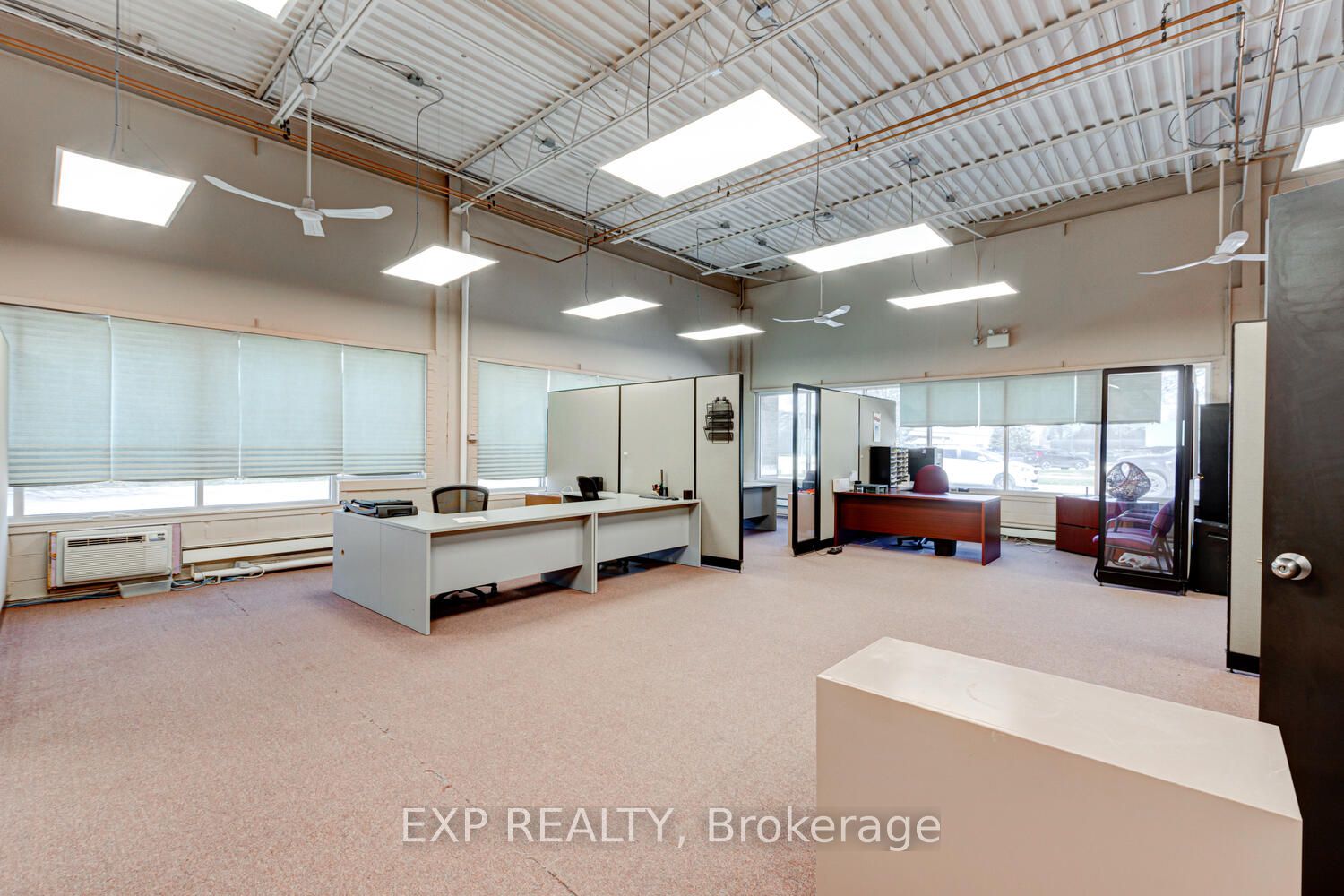 #5-7 - 480 Sovereign Road Property Photo 11