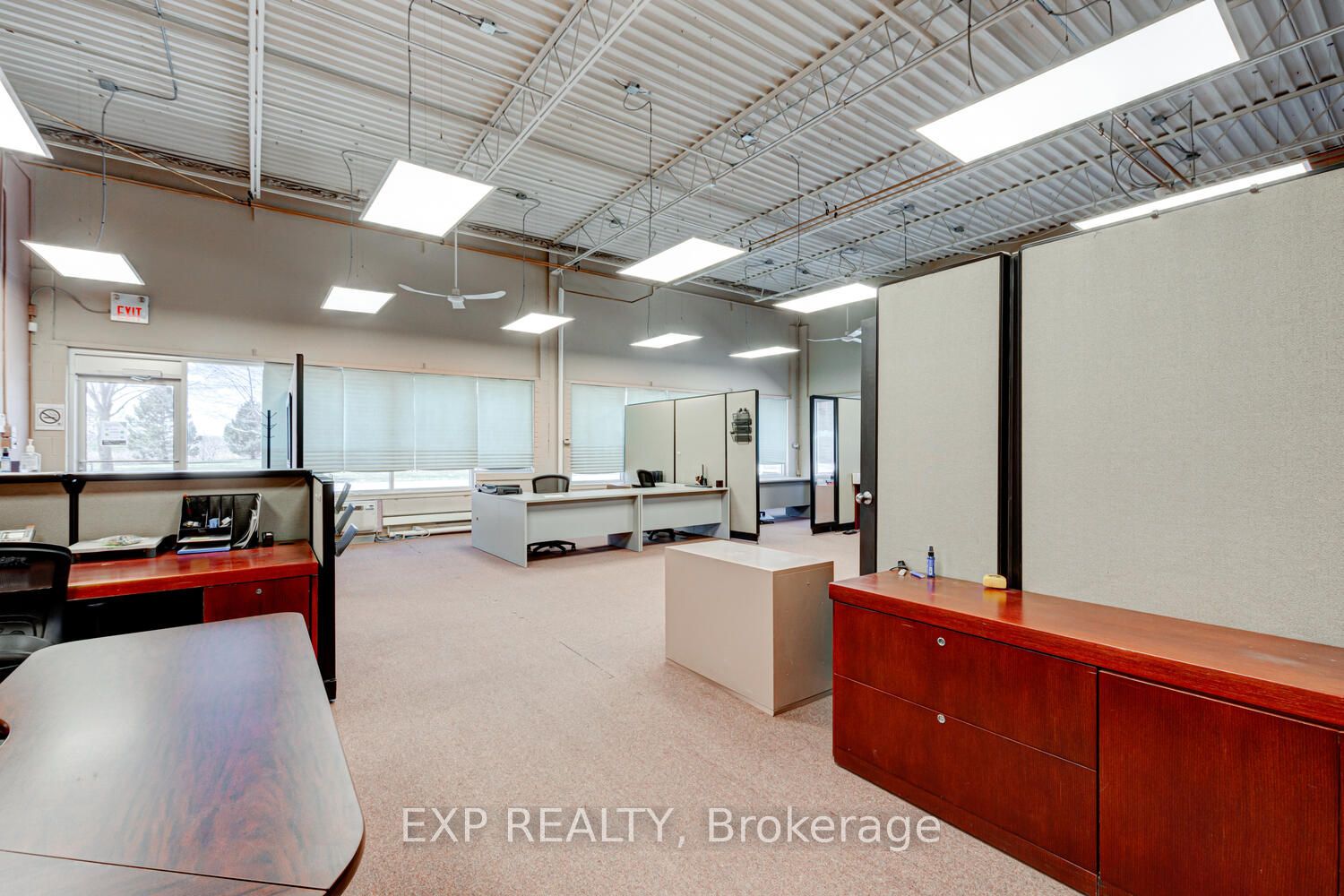 #5-7 - 480 Sovereign Road Property Photo 13