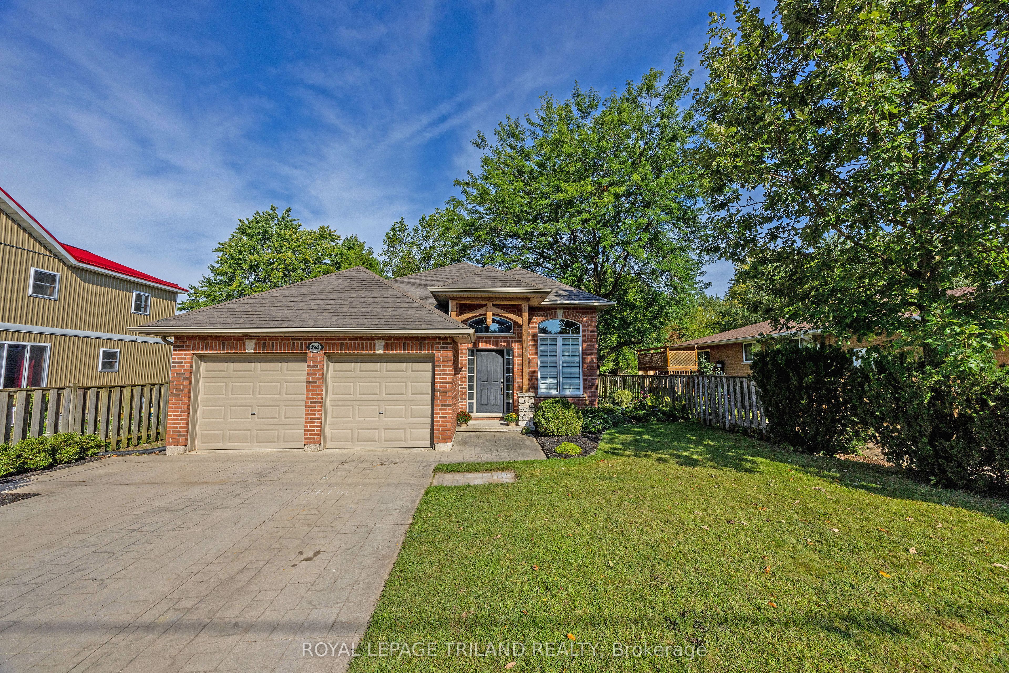 8568 Glendon Drive Property Photo