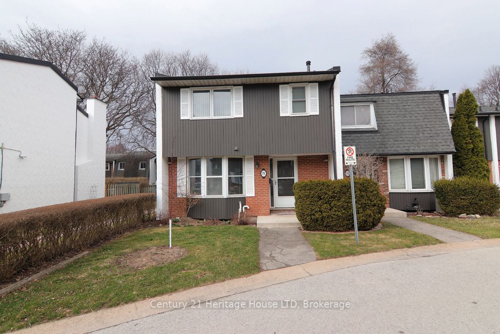 77 Linwell Rd Property Photo