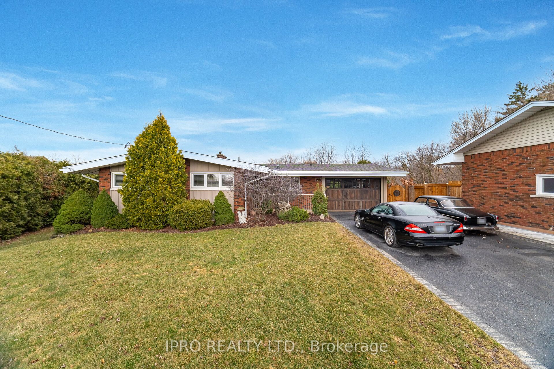 90 Mountain Avenue Property Photo 1