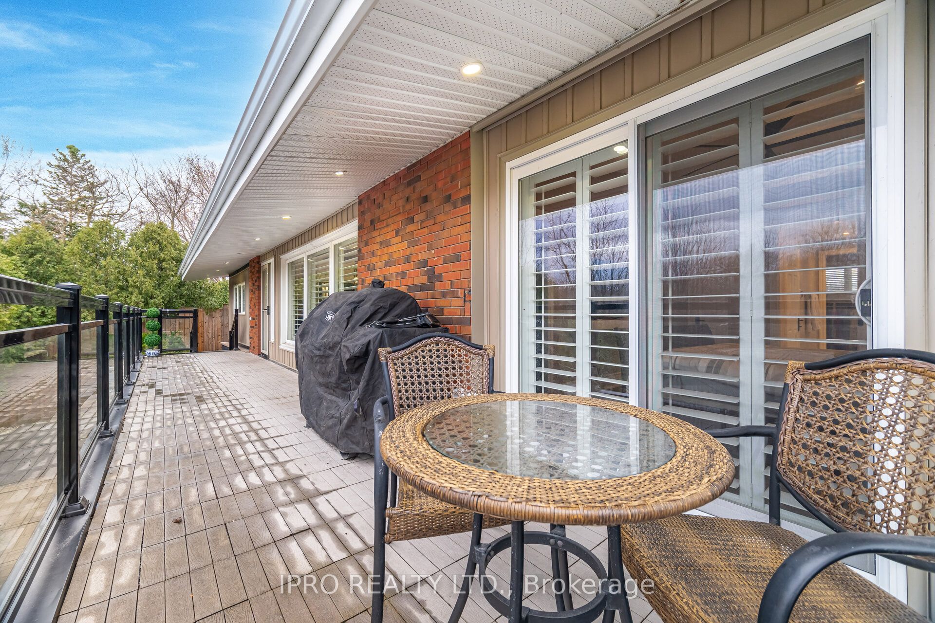 90 Mountain Avenue N Property Photo 25