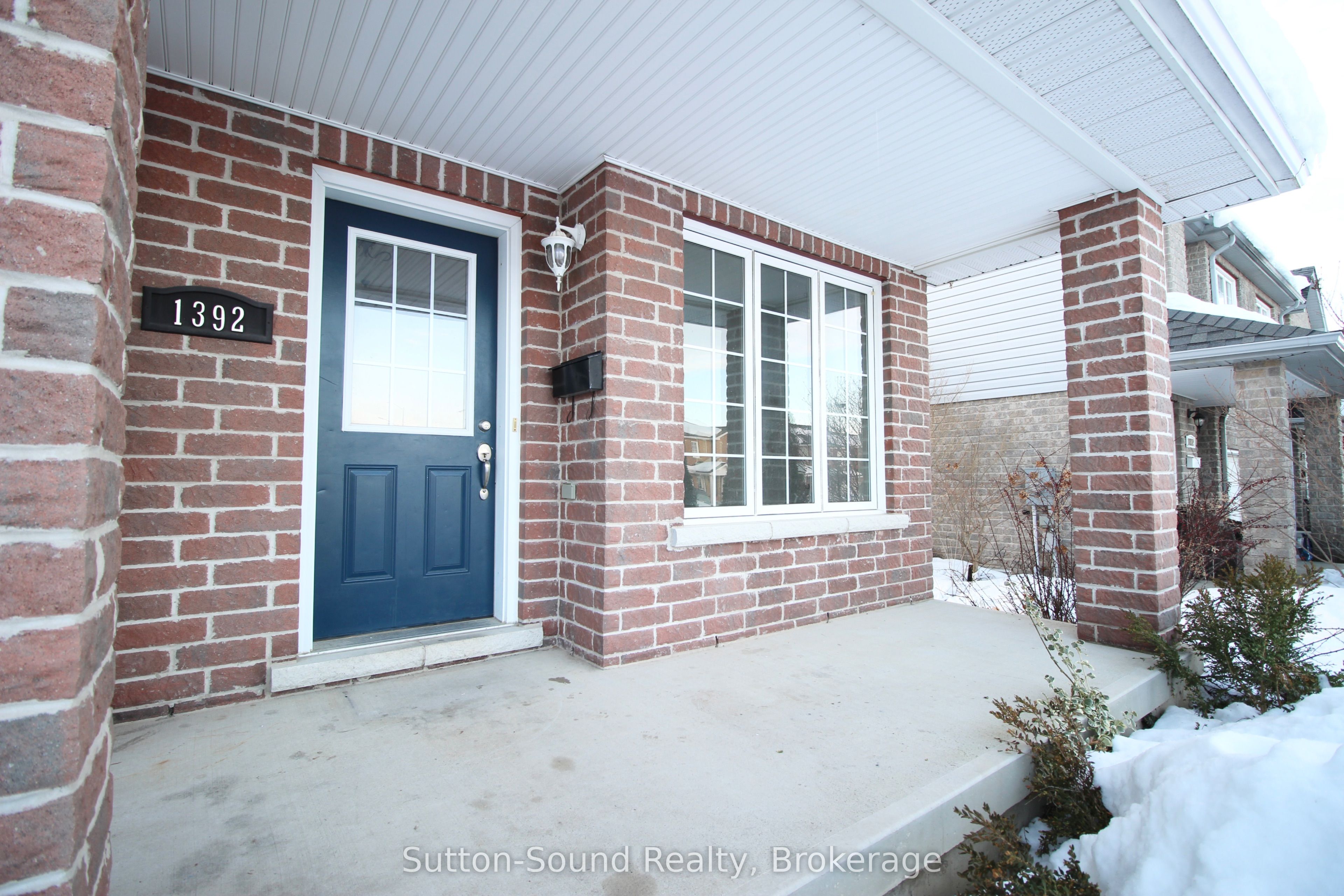 1392 14th Avenue Property Photo 3