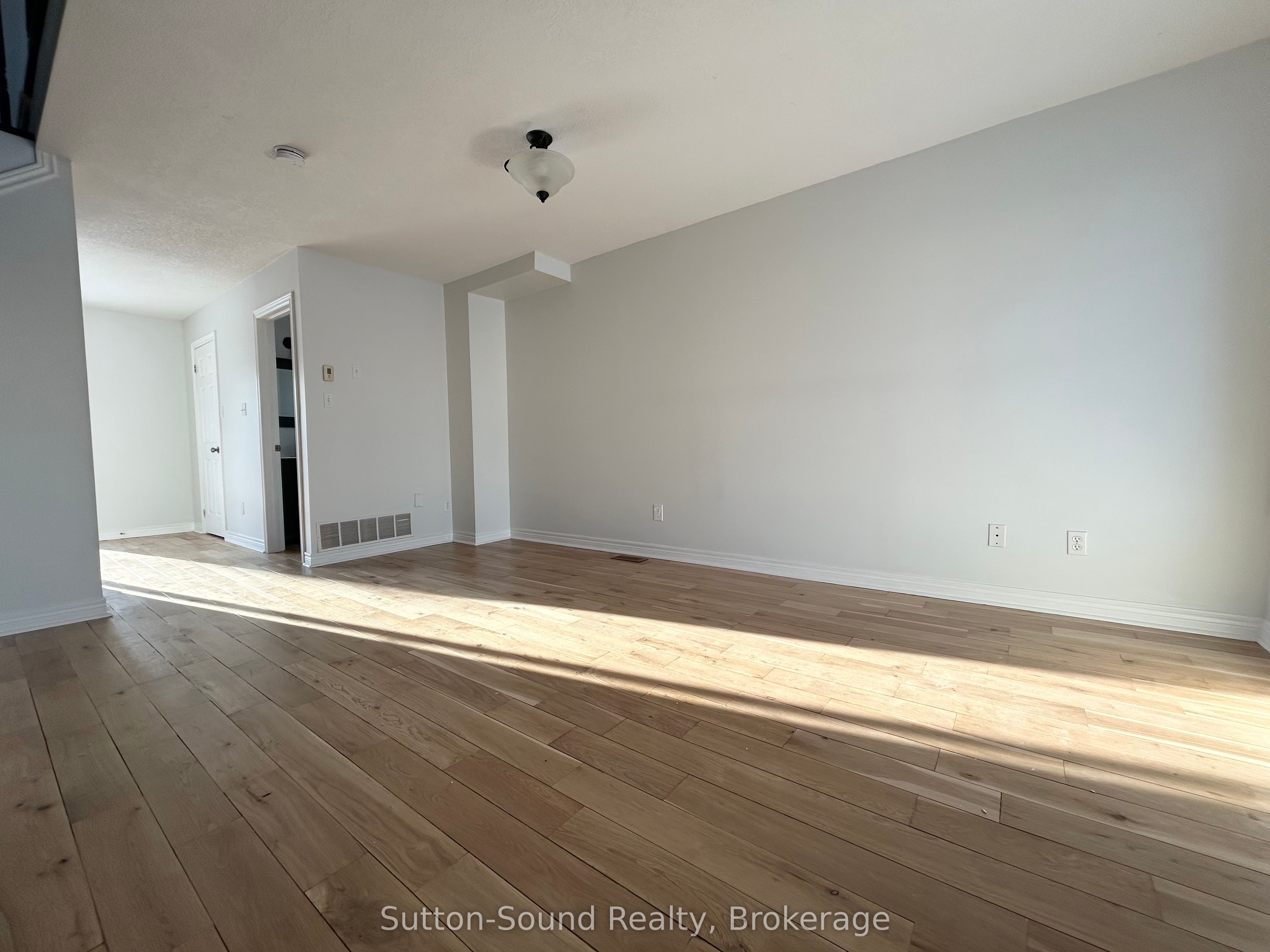 1392 14th Avenue Property Photo 4