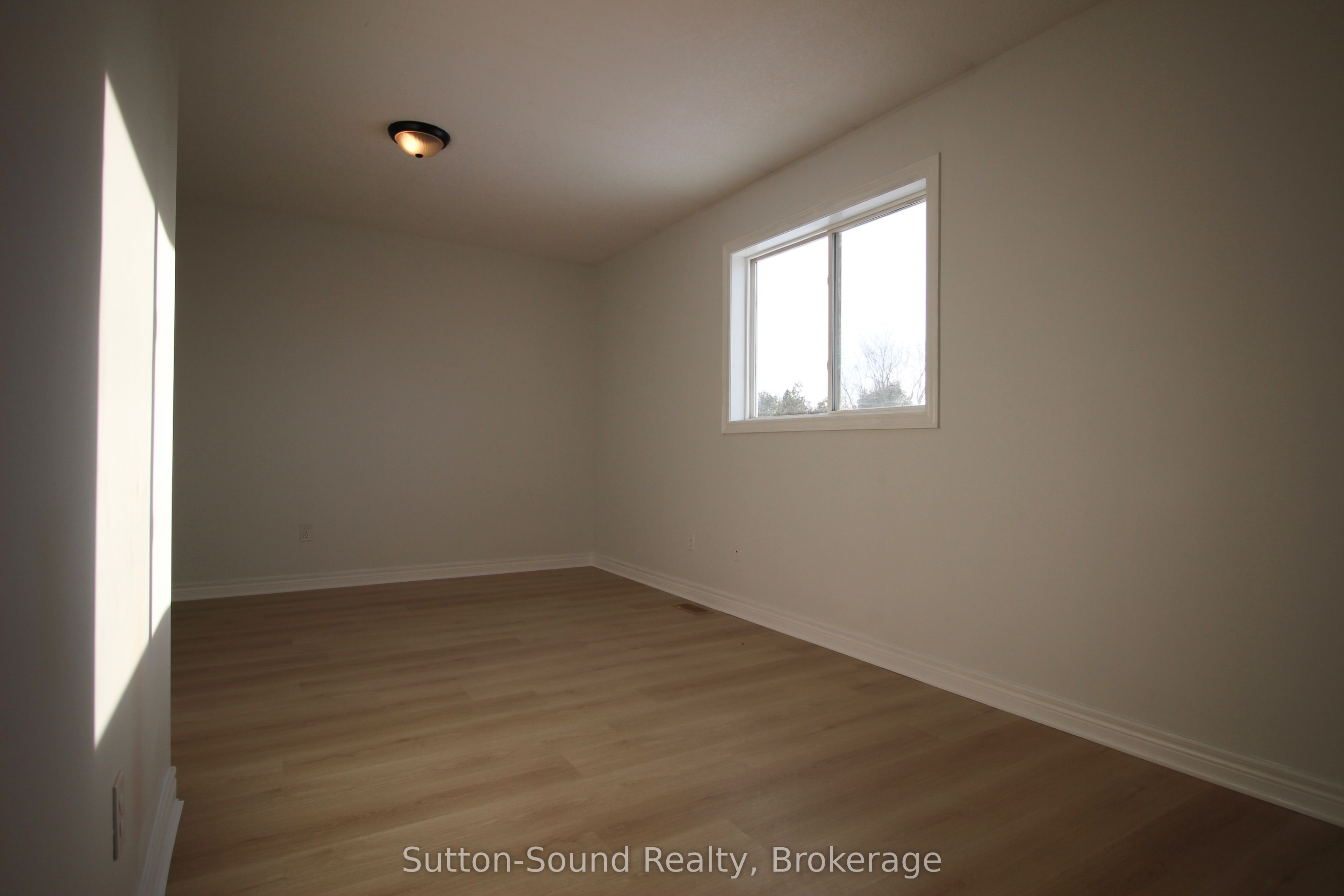 1392 14th Avenue Property Photo 9