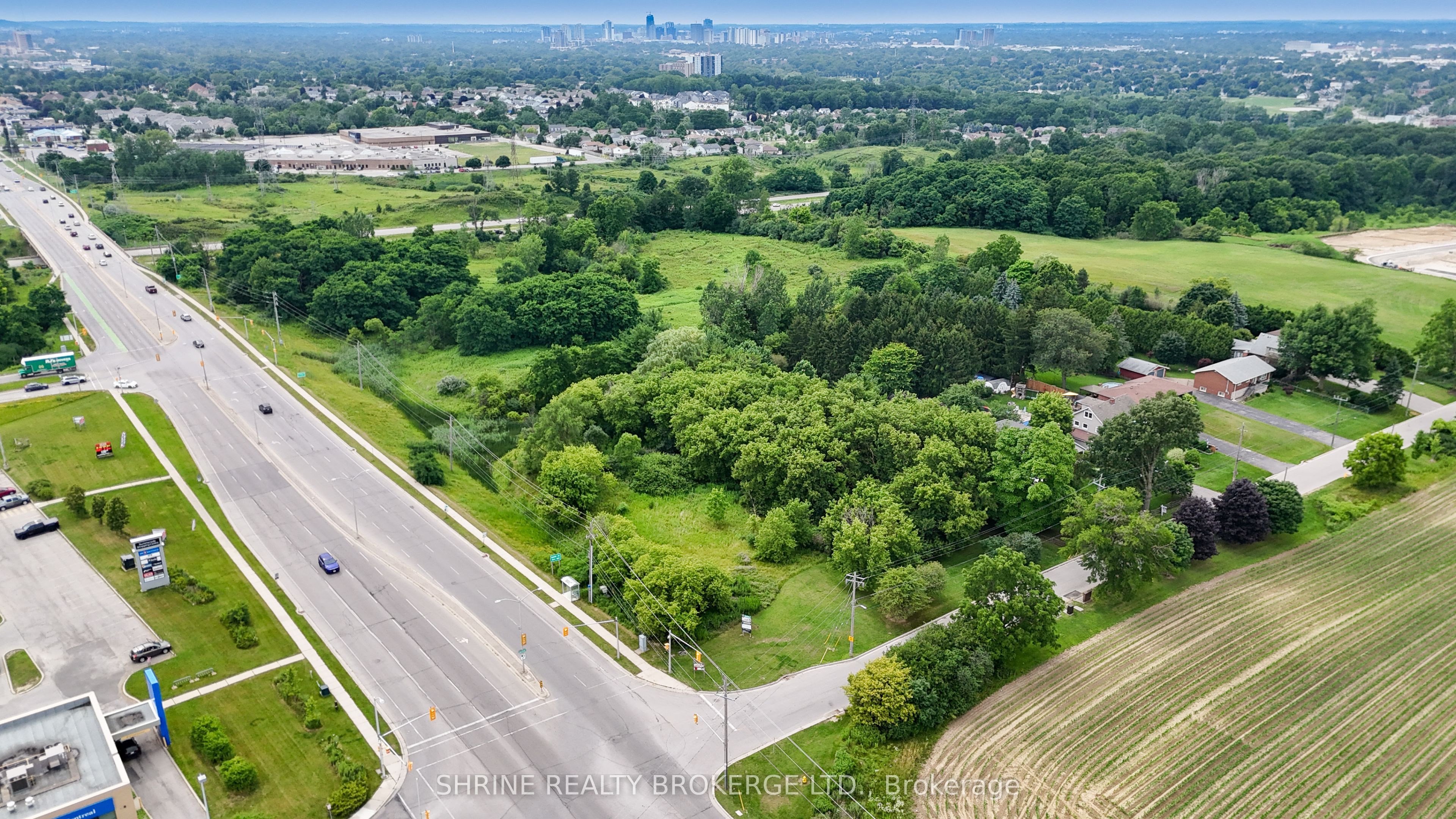 179 Meadowlily Road Property Photo 7