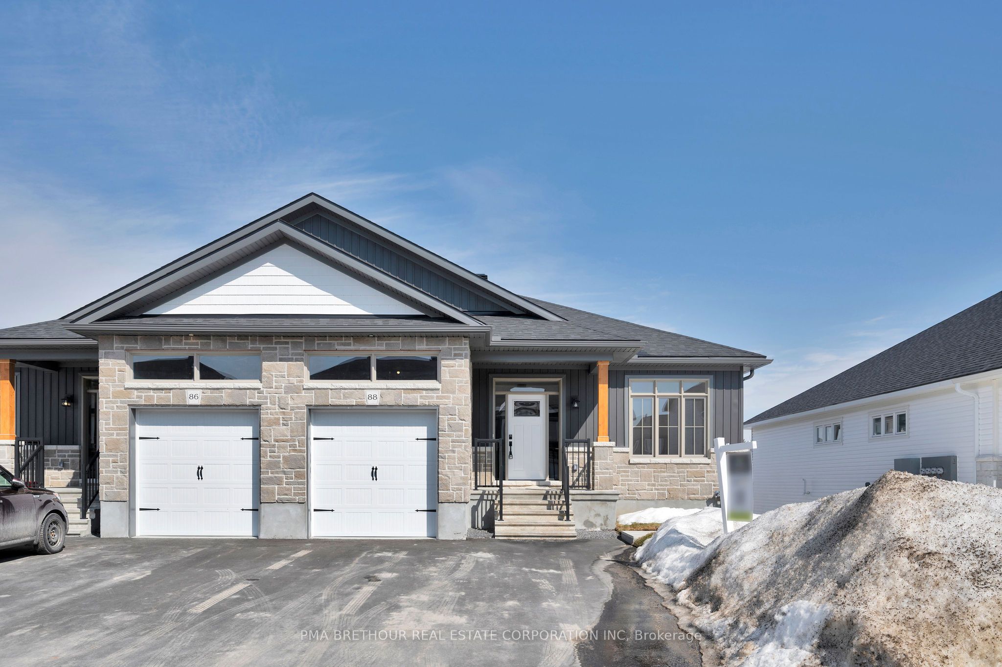 88 Whitcomb Crescent Property Photo