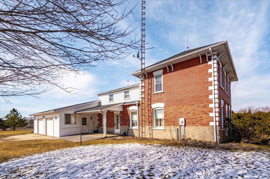 8510 Highway 6 N/a Property Photo 8