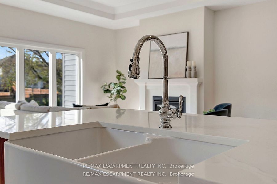 605 St. Andrew Street Property Photo 7
