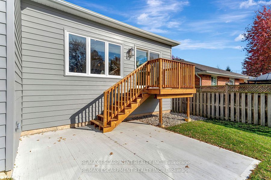 605 St. Andrew Street Property Photo 27