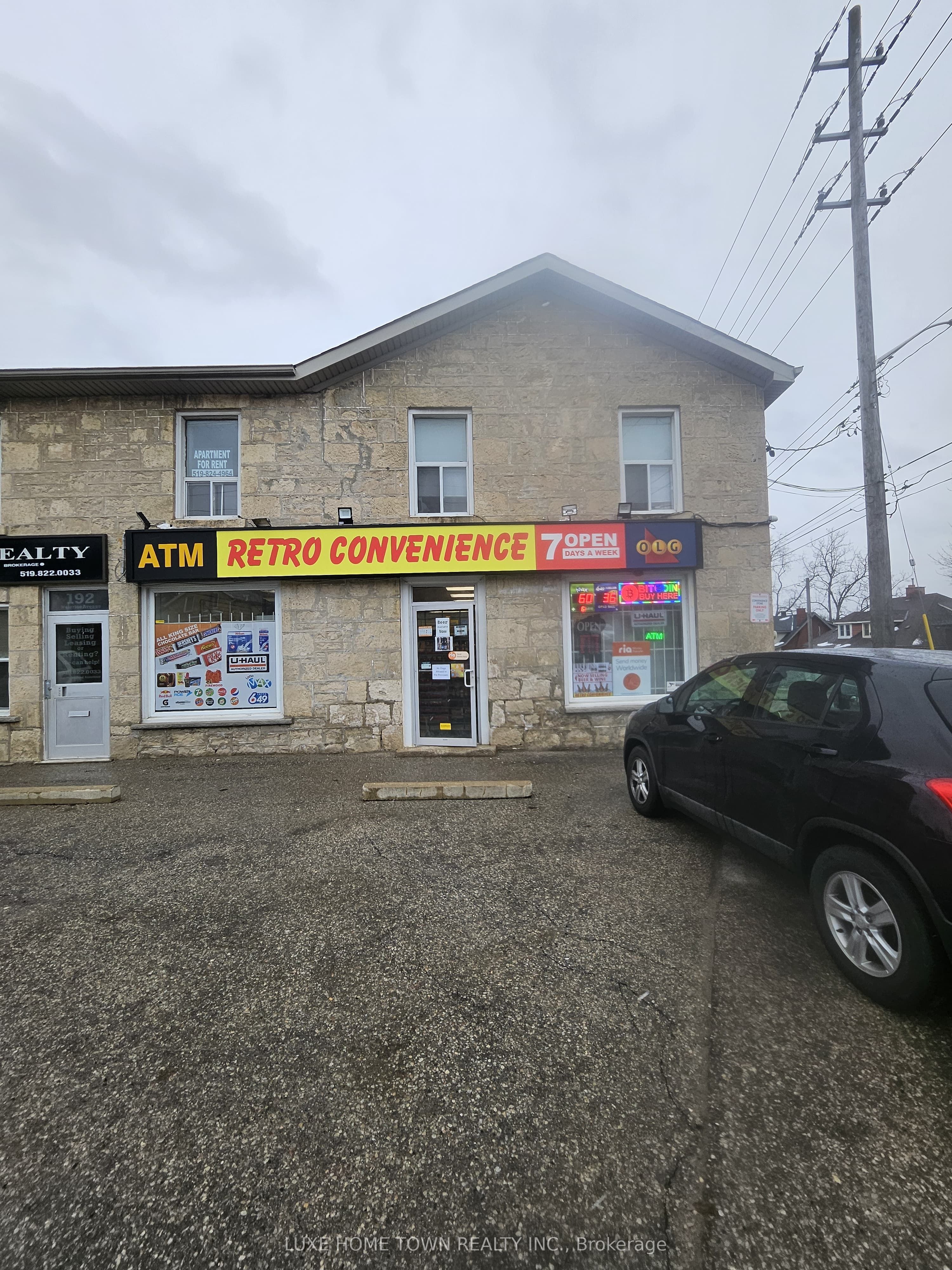 196 Waterloo Avenue Property Photo 2
