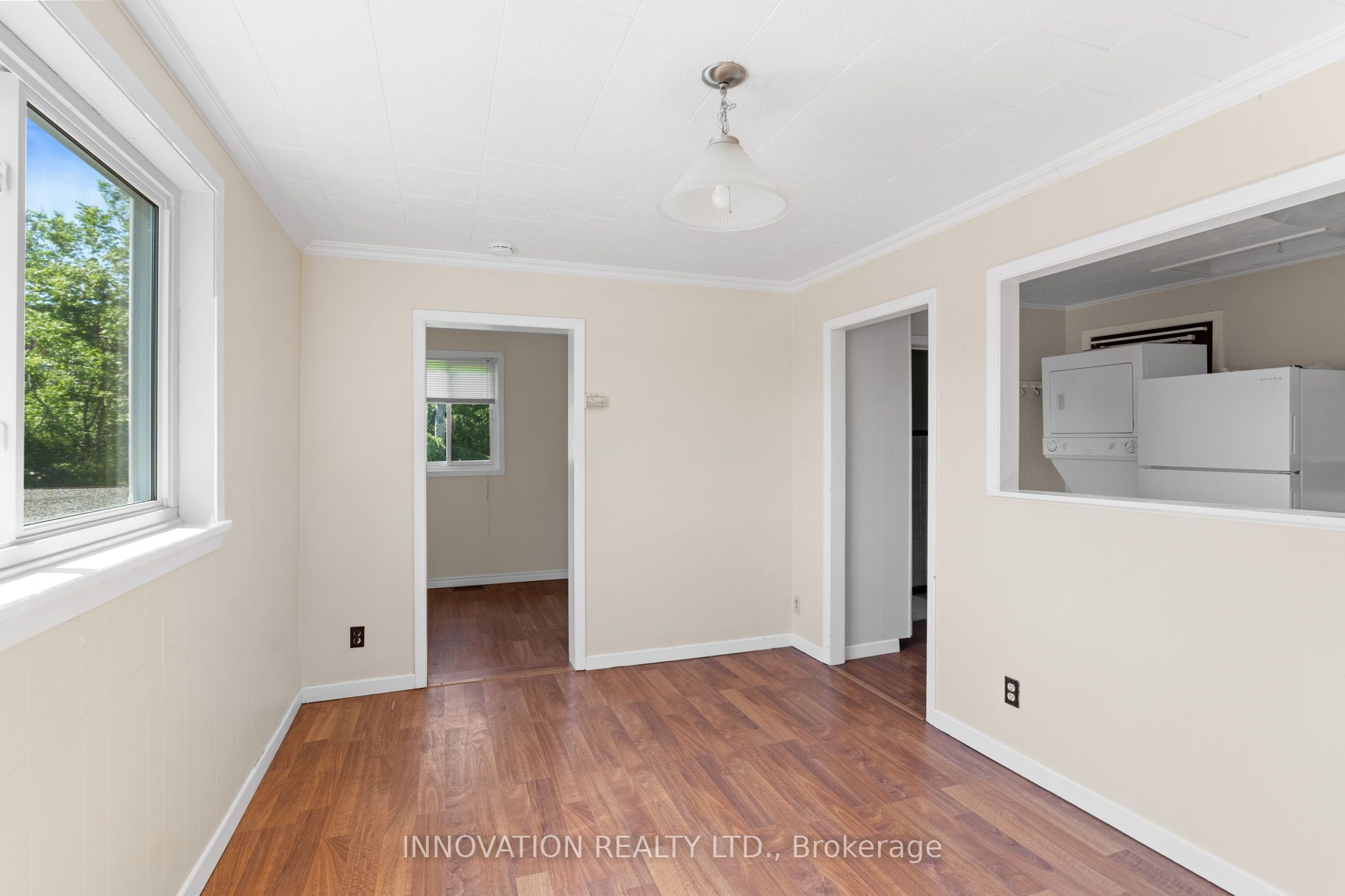 55 Lake Avenue E Property Photo 18