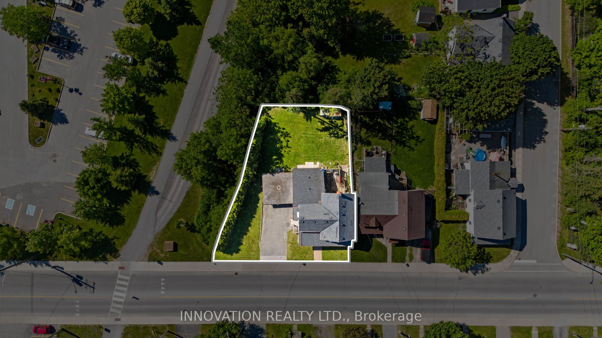 55 Lake Avenue E Property Photo 27