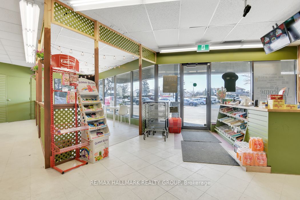 375 Des Epinettes Avenue Property Photo 6