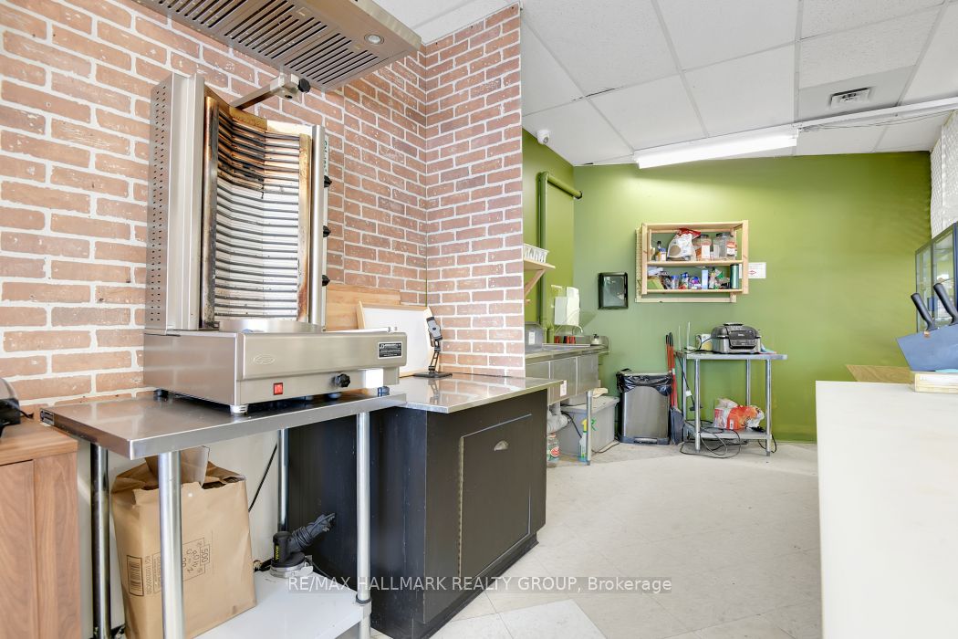 375 Des Epinettes Avenue Property Photo 14