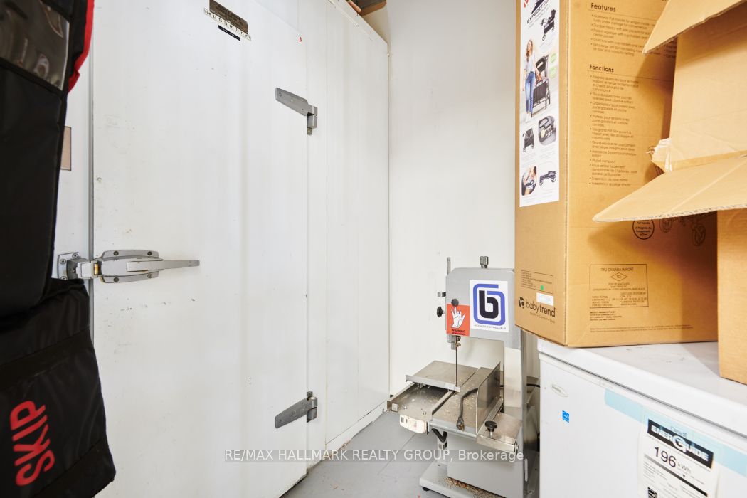 375 Des Epinettes Avenue Property Photo 24