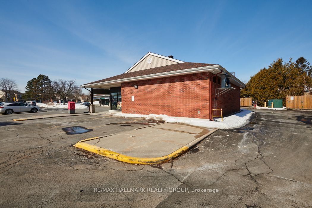 375 Des Epinettes Avenue Property Photo 29