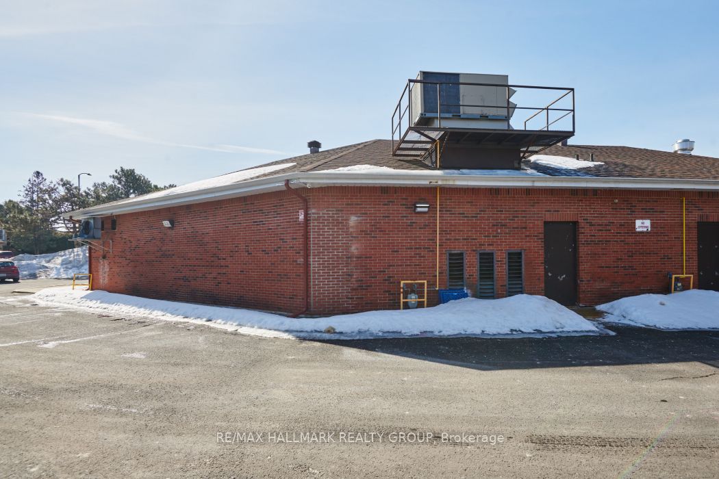 375 Des Epinettes Avenue Property Photo 30