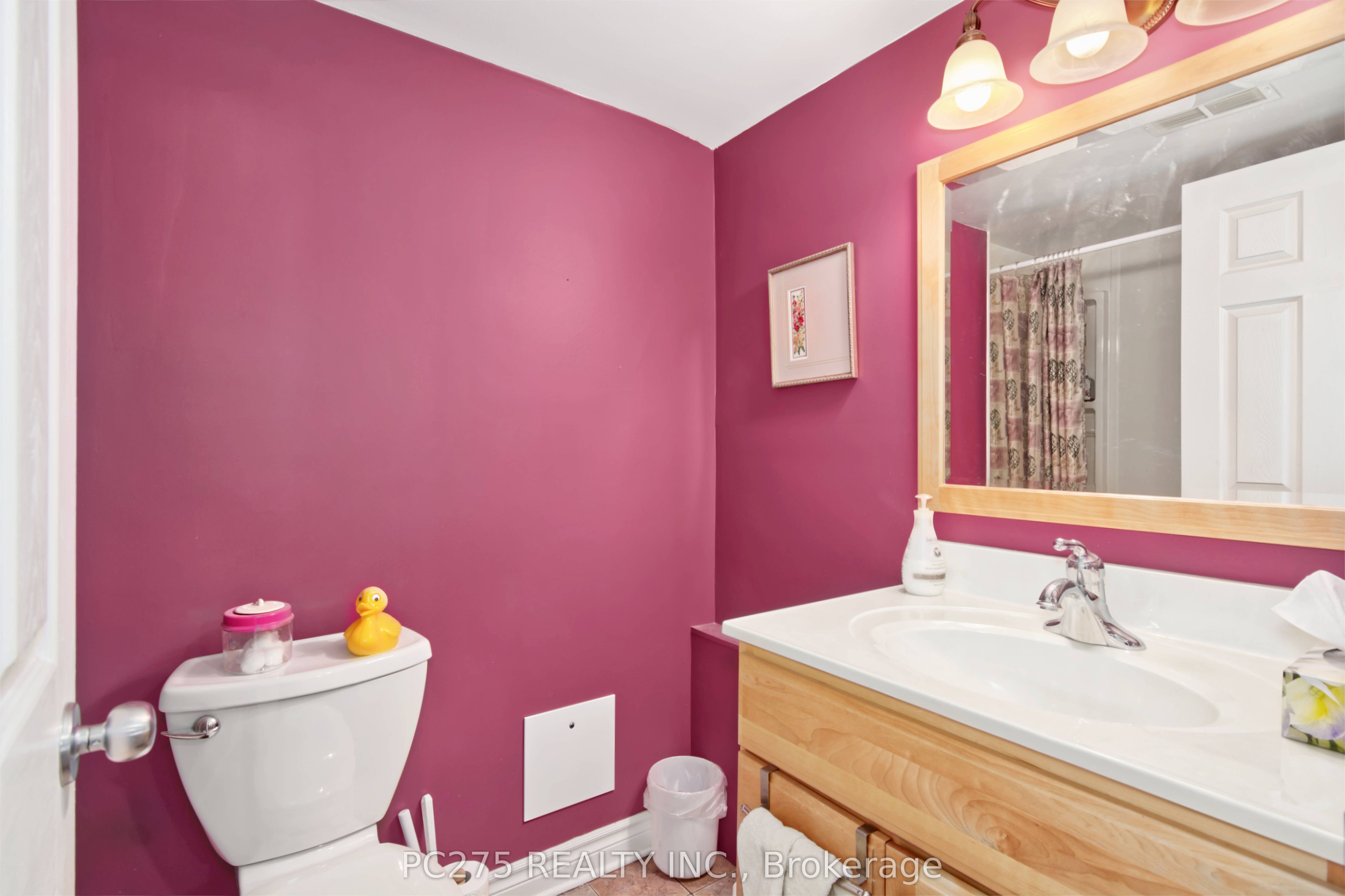 389 Dundas Street 1806 Property Photo 7