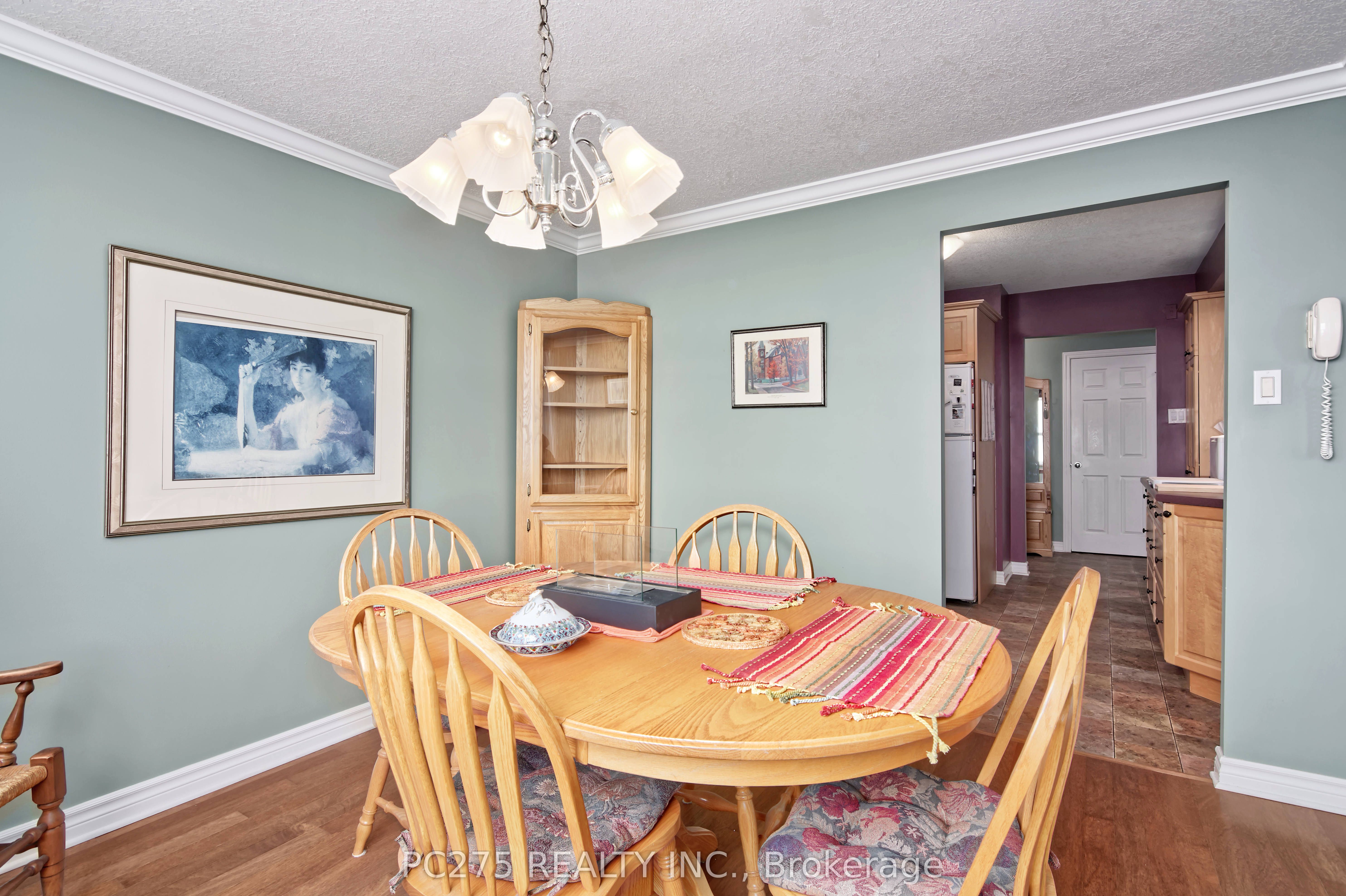 389 Dundas Street 1806 Property Photo 14